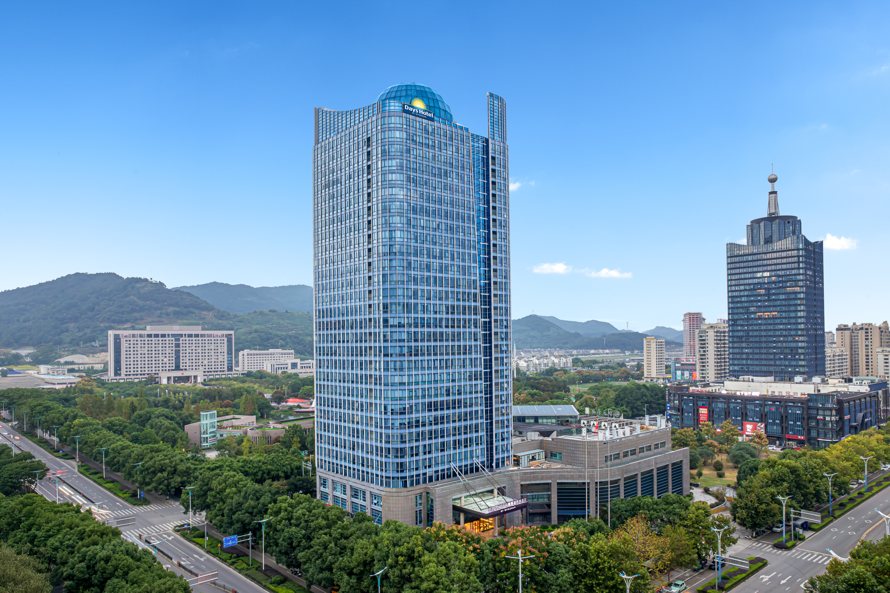 Exterior of Days Hotel by Wyndham Taizhou Sanmen hotel in Taizhou, Other than US/Canada