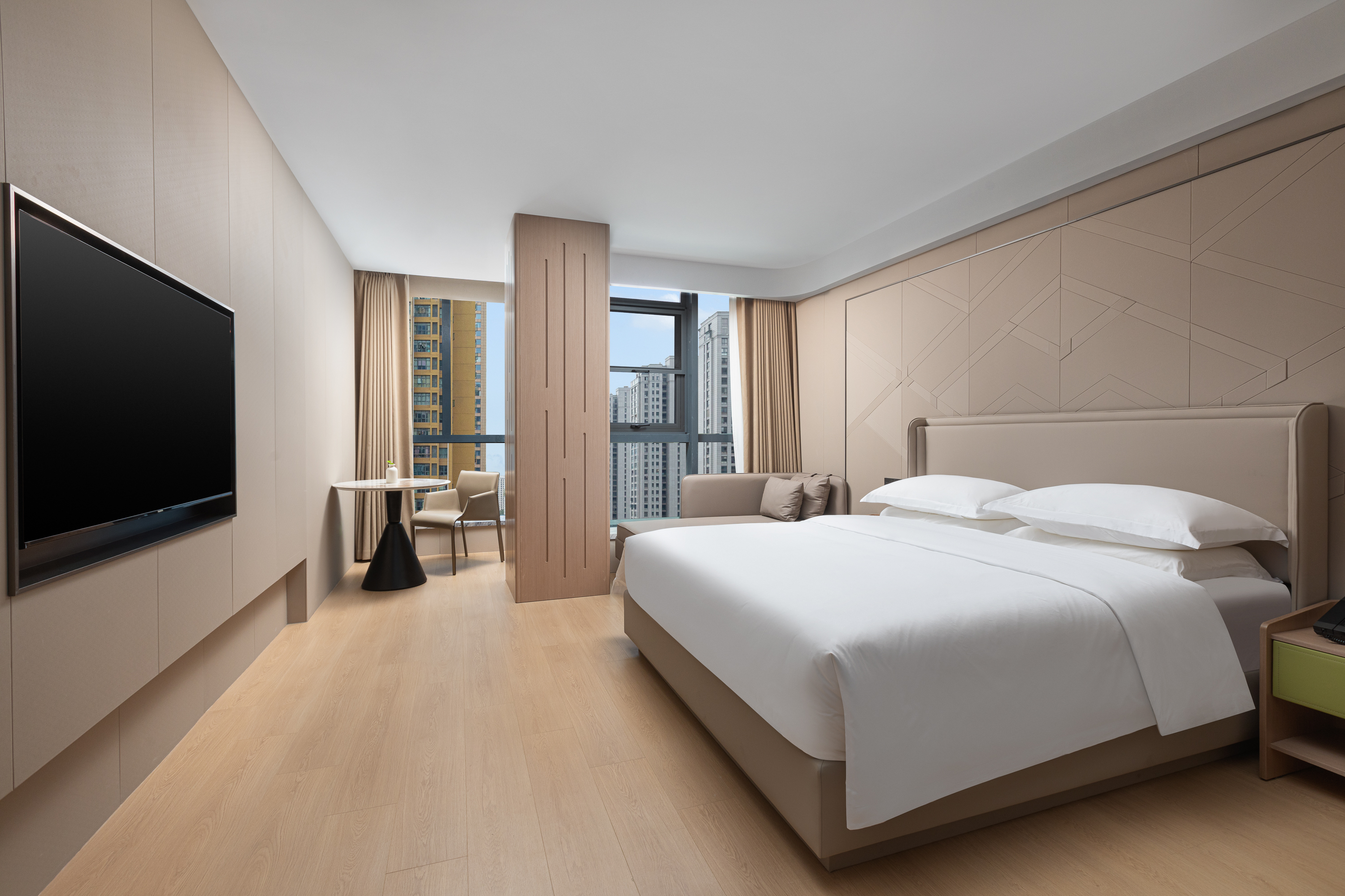 Guest room at the Days Hotel by Wyndham Taizhou Sanmen in Taizhou, Other than US/Canada