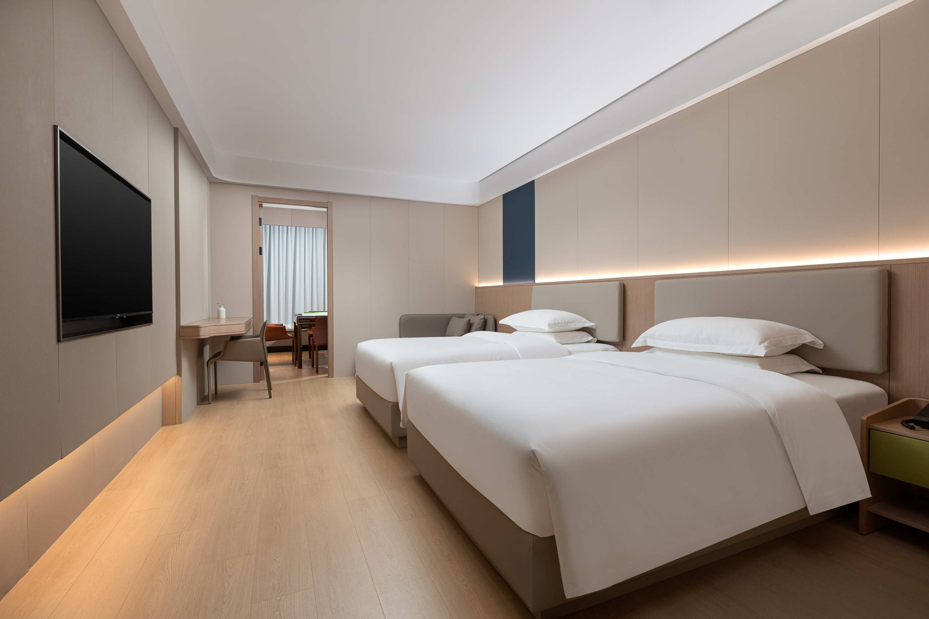 Guest room at the Days Hotel by Wyndham Taizhou Sanmen in Taizhou, Other than US/Canada