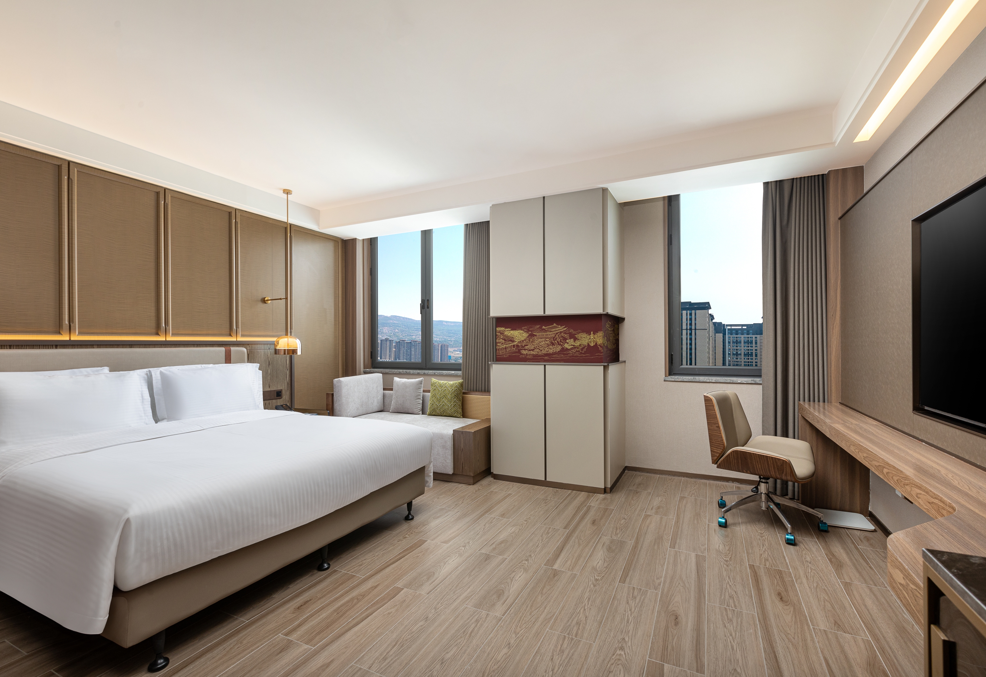 Guest room at the Days Hotel by Wyndham Tianshui Qinzhou in Tianshui, Other than US/Canada