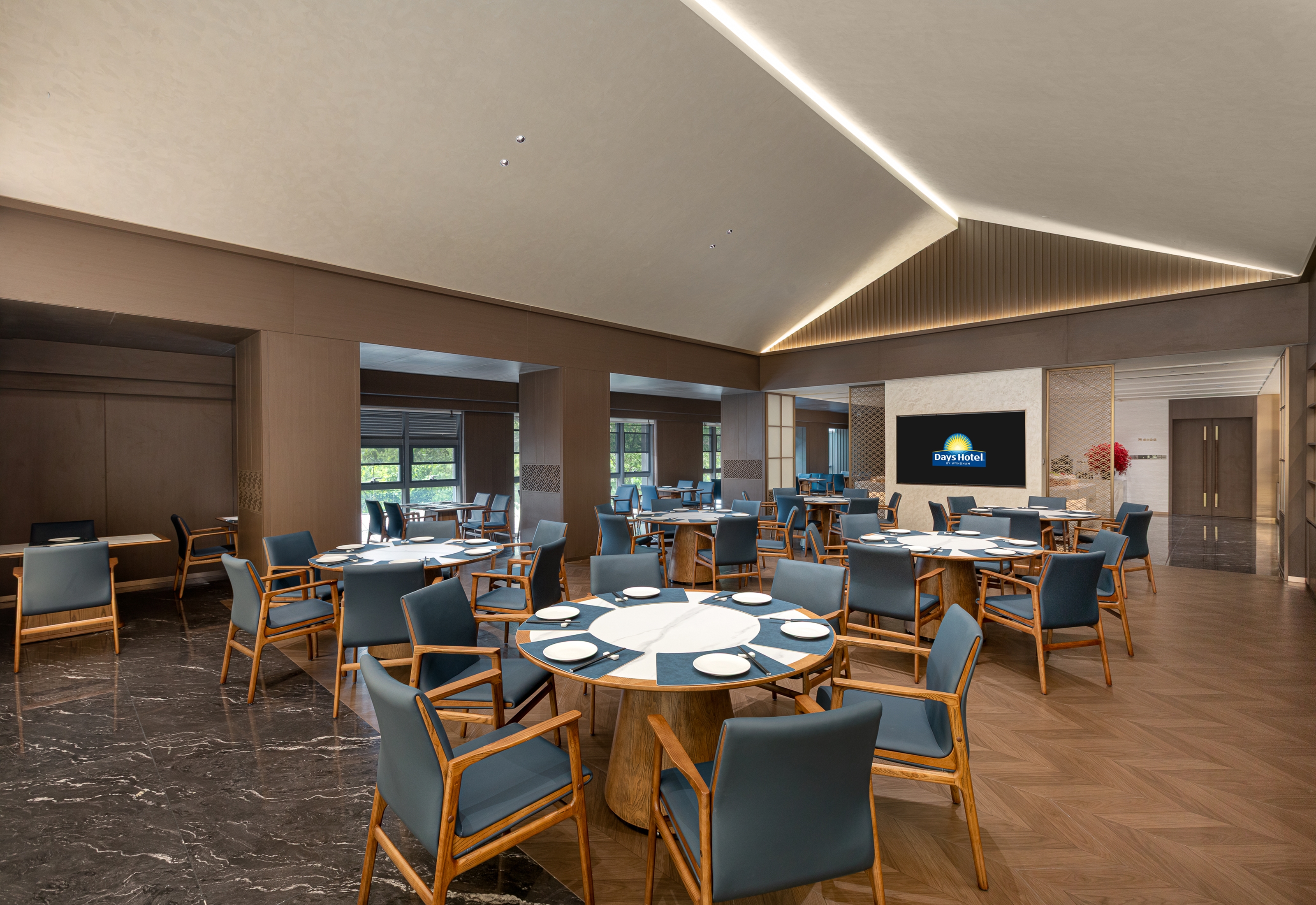 Days Hotel by Wyndham Tianshui Qinzhou restaurant in Tianshui, Other than US/Canada