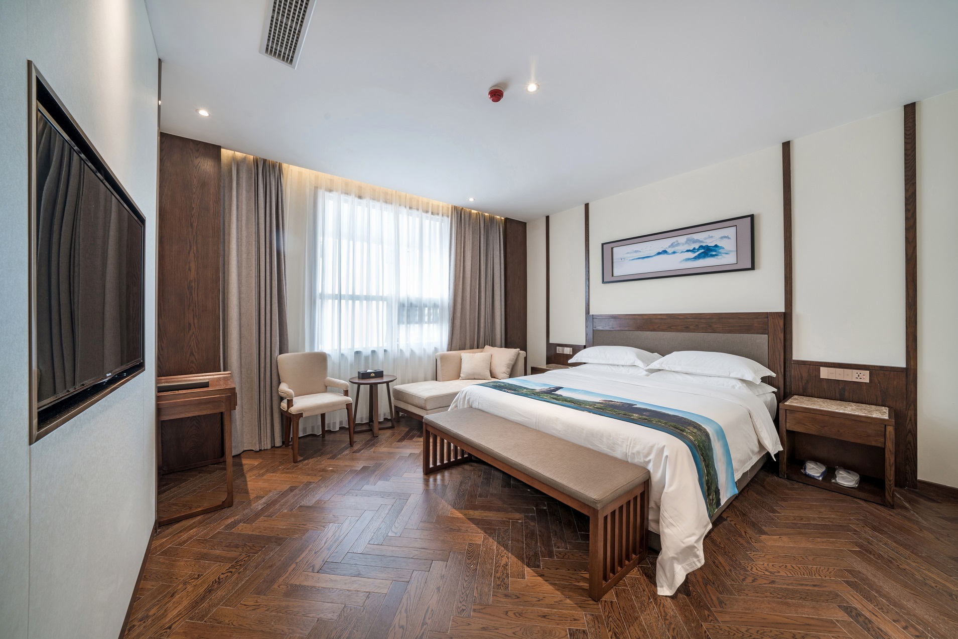 Guest room at the Days Hotel By Wyndham Yinxiang Wuyishan in Wuyishan, Other than US/Canada