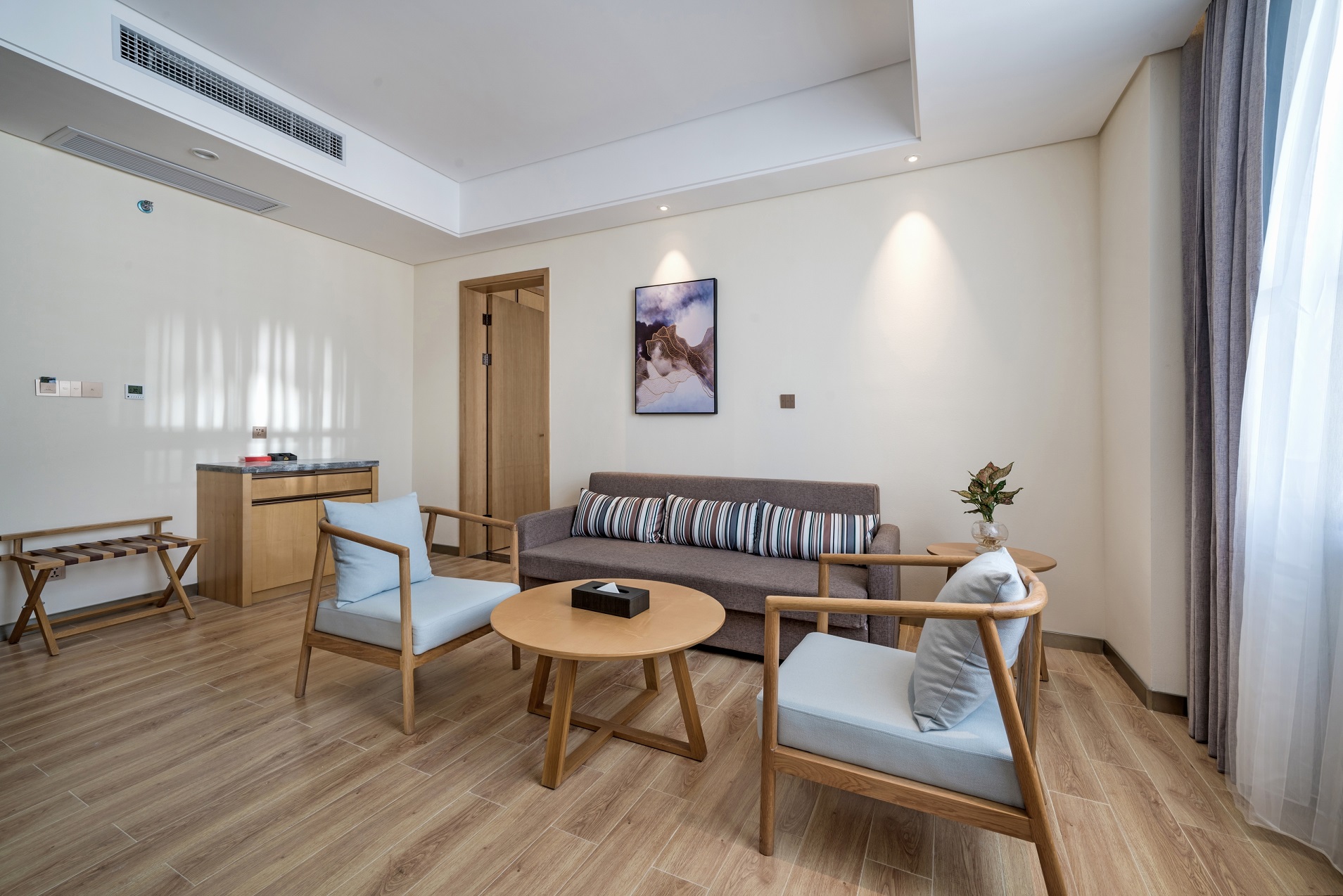 Guest room at the Days Hotel By Wyndham Yinxiang Wuyishan in Wuyishan, Other than US/Canada