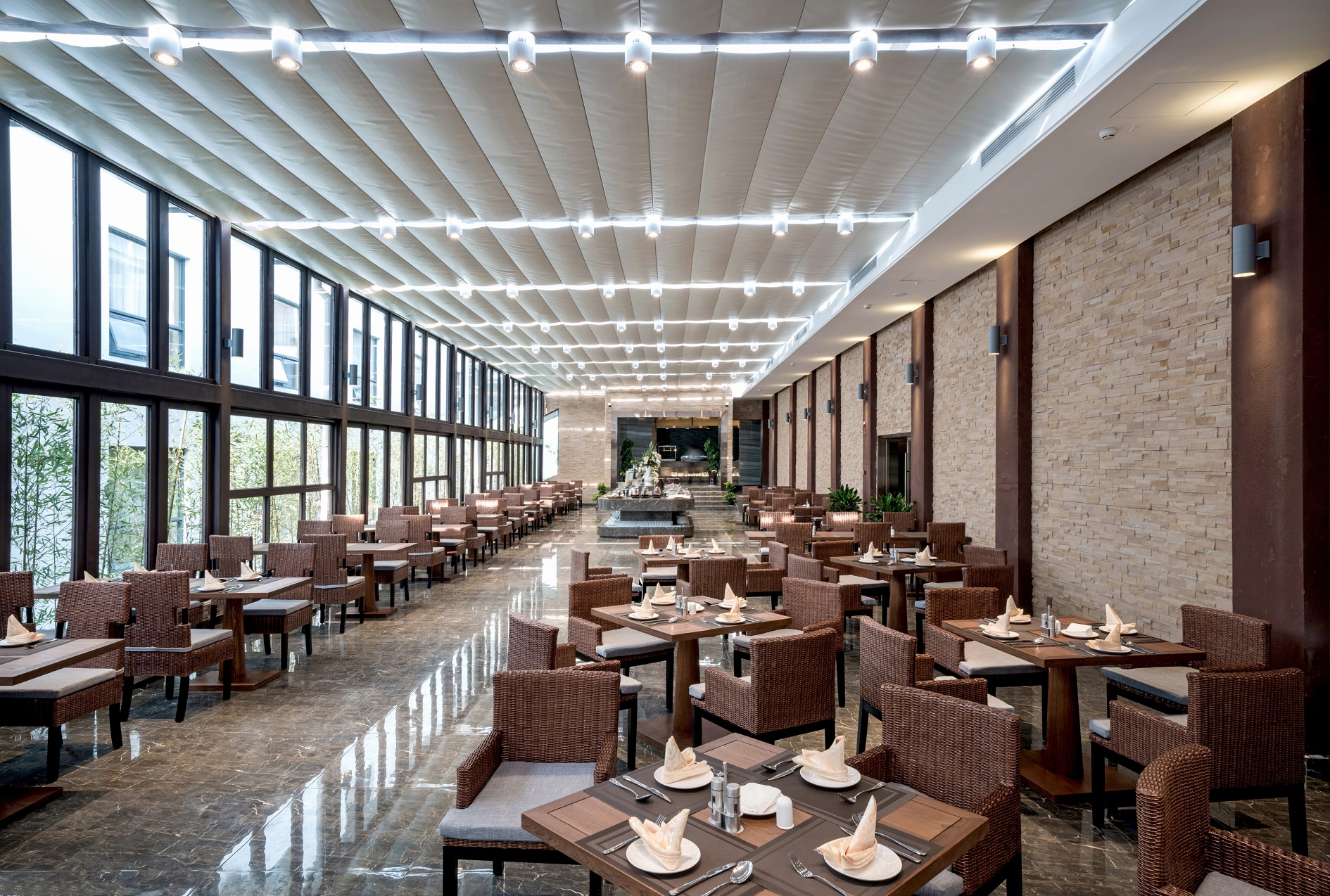 Days Hotel By Wyndham Yinxiang Wuyishan restaurant in Wuyishan, Other than US/Canada