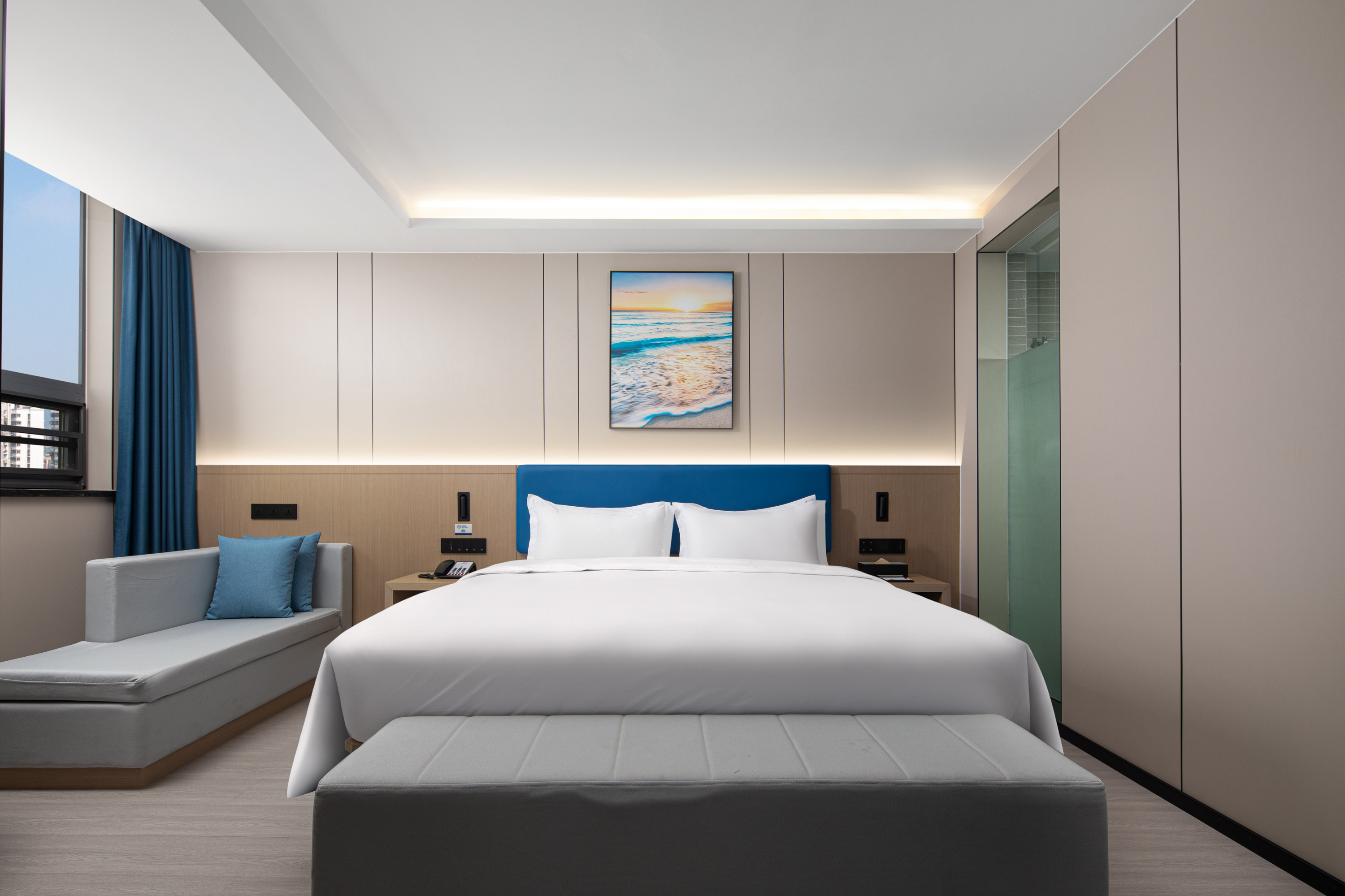 Guest room at the Days Inn by Wyndham Xuzhou Gulou in Xuzhou, Other than US/Canada