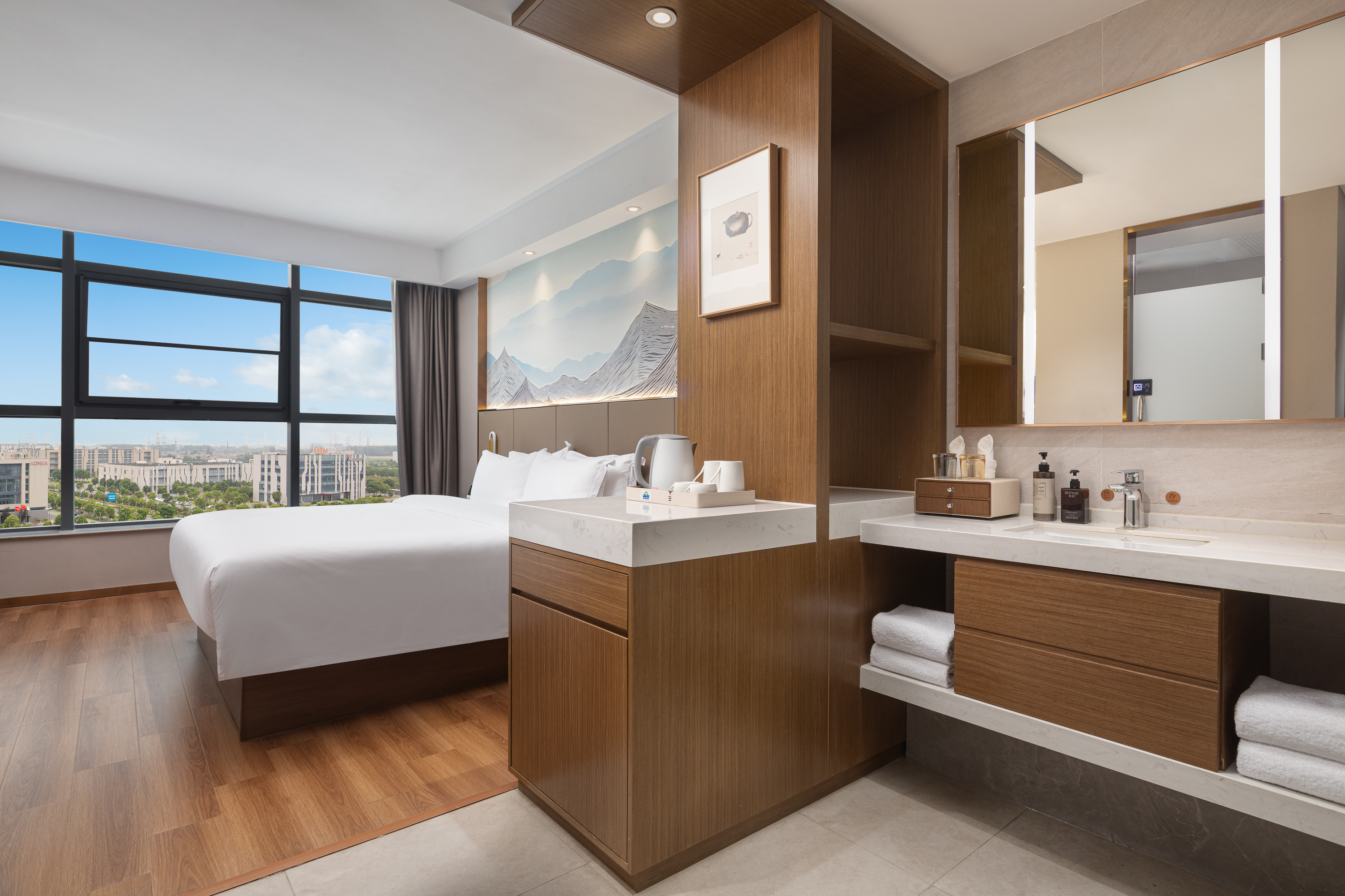 Guest room at the Days Hotel by Wyndham Yancheng Hi-tech Park in Yancheng, Other than US/Canada