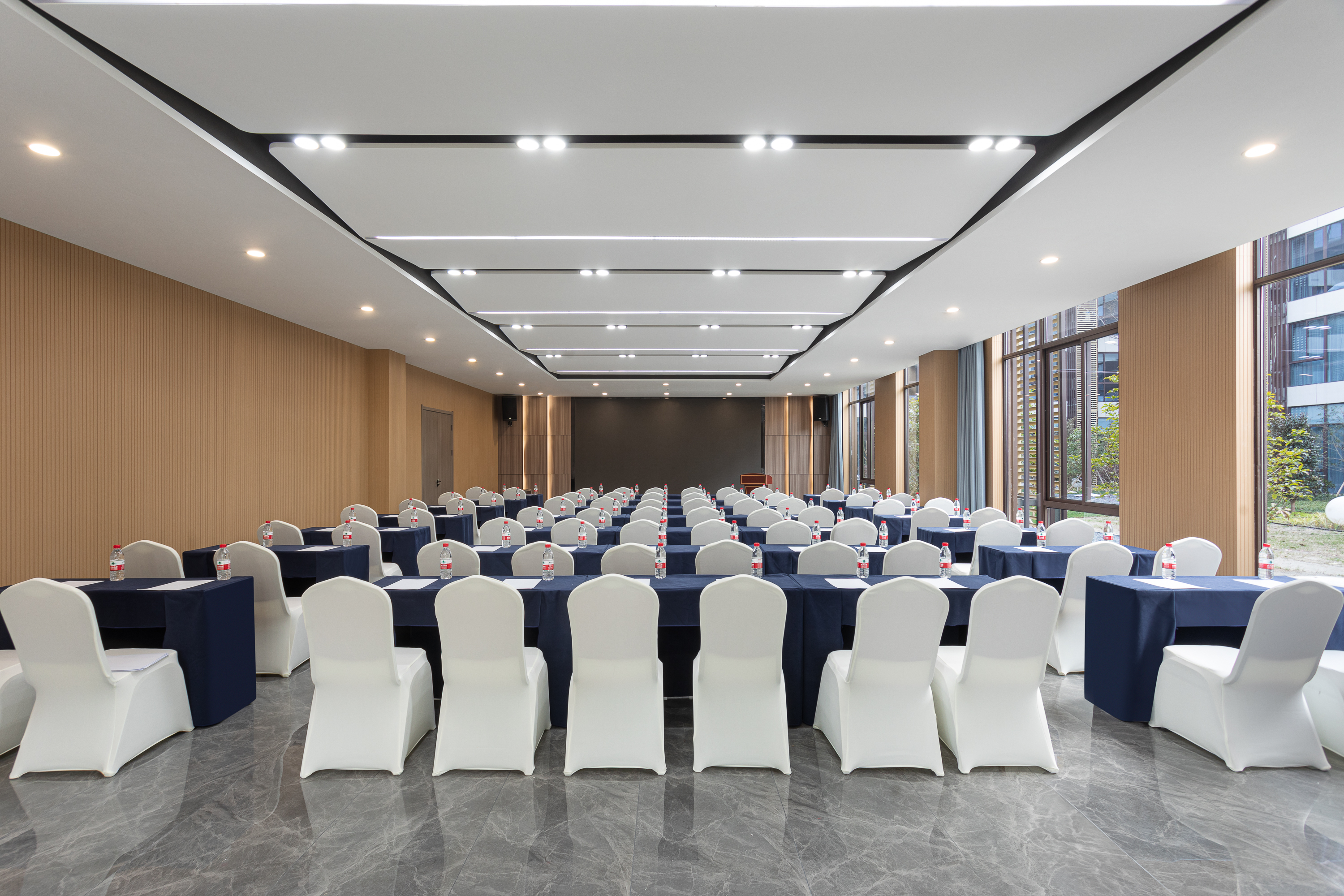 Meeting room at Days Inn by Wyndham Yangzhou Guangling in Yangzhou, Other than US/Canada