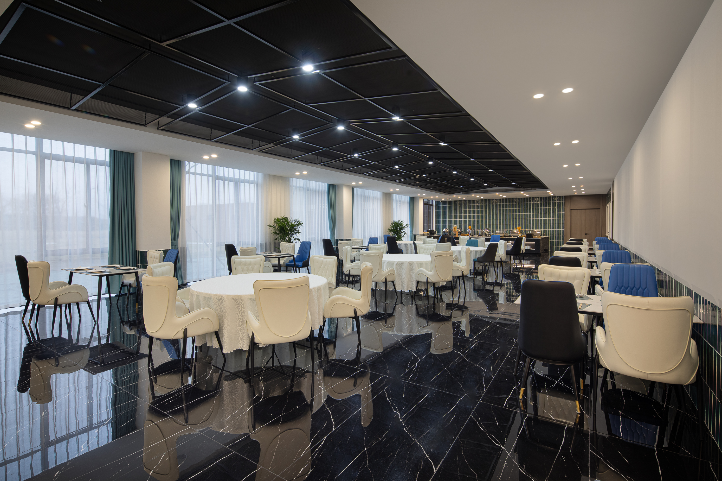 Days Inn by Wyndham Yangzhou Guangling restaurant in Yangzhou, Other than US/Canada