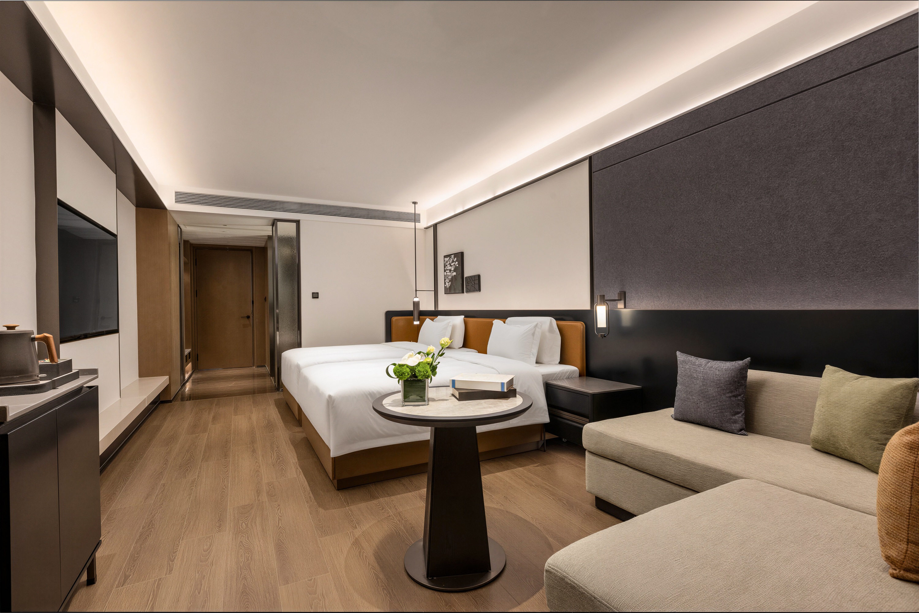 Guest room at the Days Hotel by Wyndham Yichun Gaoan in Yichun, Other than US/Canada
