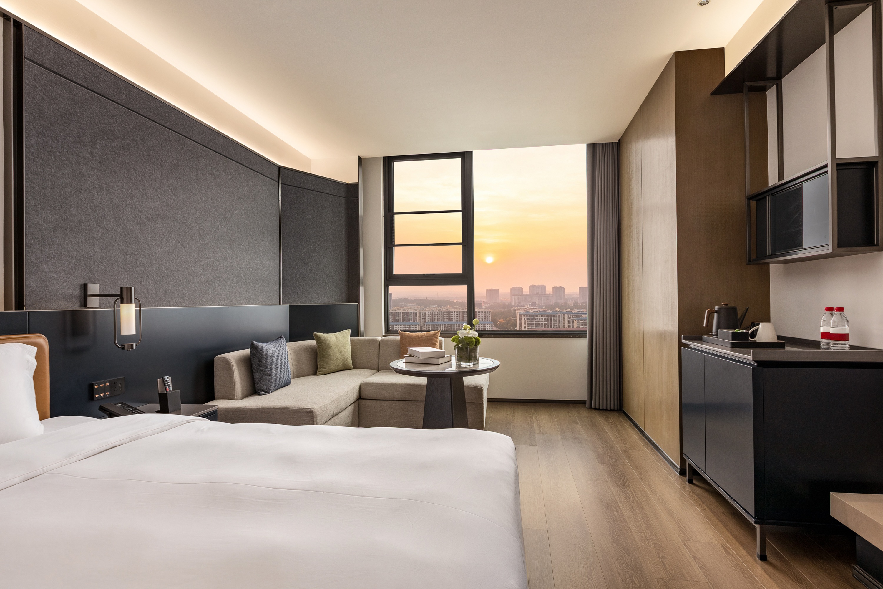 Guest room at the Days Hotel by Wyndham Yichun Gaoan in Yichun, Other than US/Canada