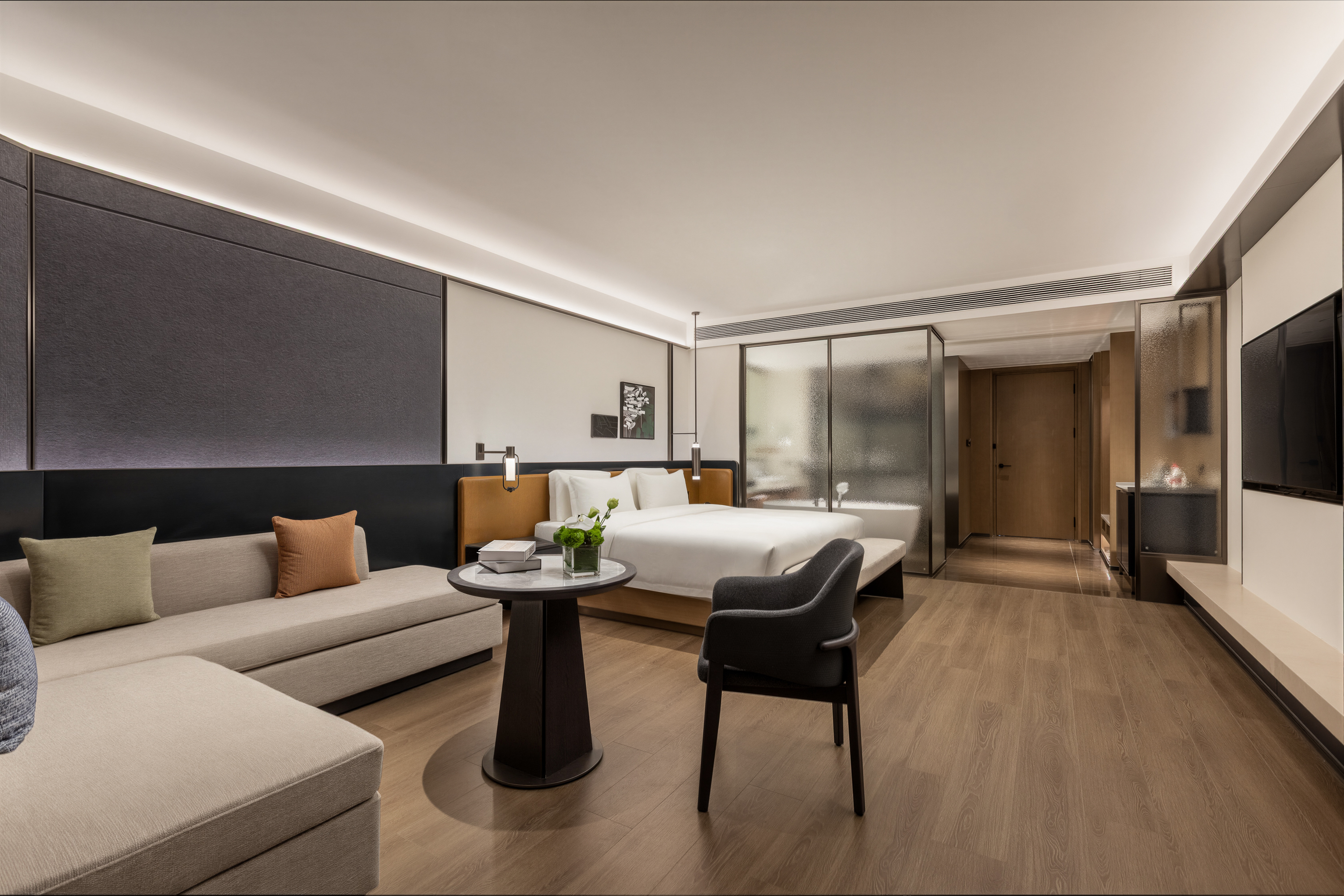 Guest room at the Days Hotel by Wyndham Yichun Gaoan in Yichun, Other than US/Canada