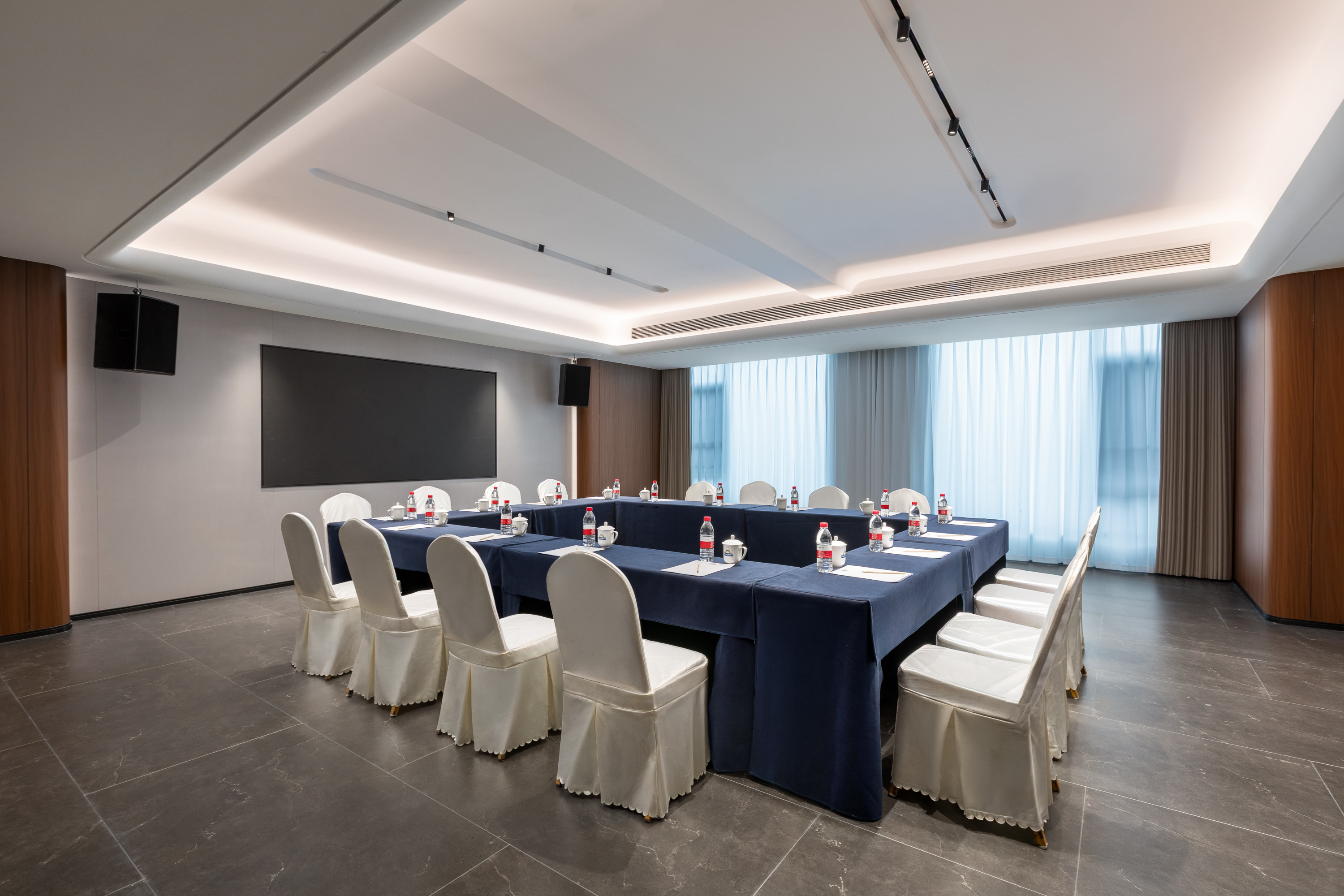 Meeting room at Days Hotel by Wyndham Yichun Gaoan in Yichun, Other than US/Canada