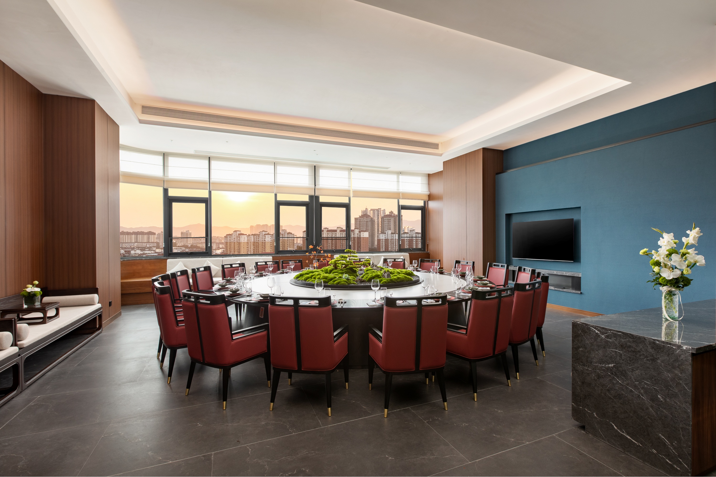 Days Hotel by Wyndham Yichun Gaoan restaurant private dining area in Yichun, Other than US/Canada