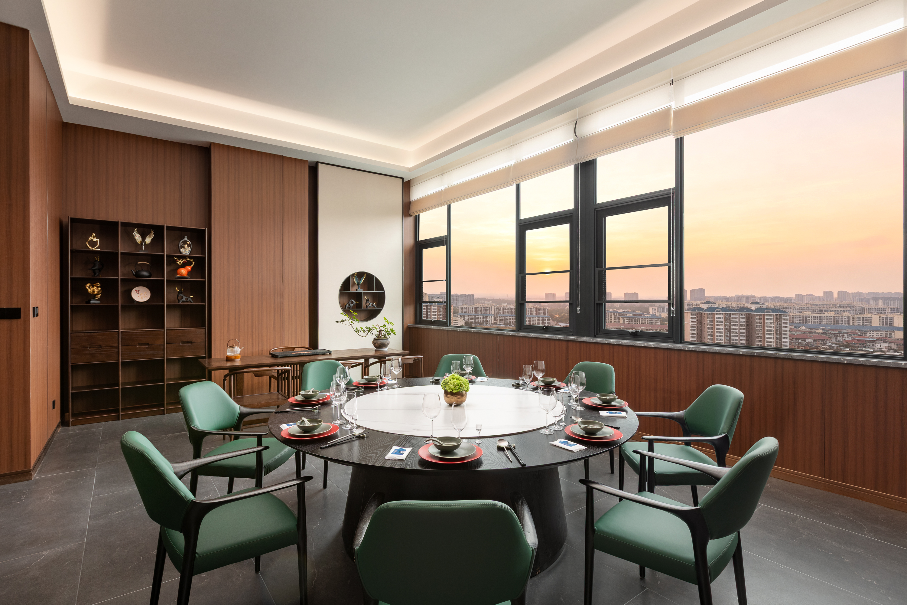 Days Hotel by Wyndham Yichun Gaoan restaurant private dining area in Yichun, Other than US/Canada