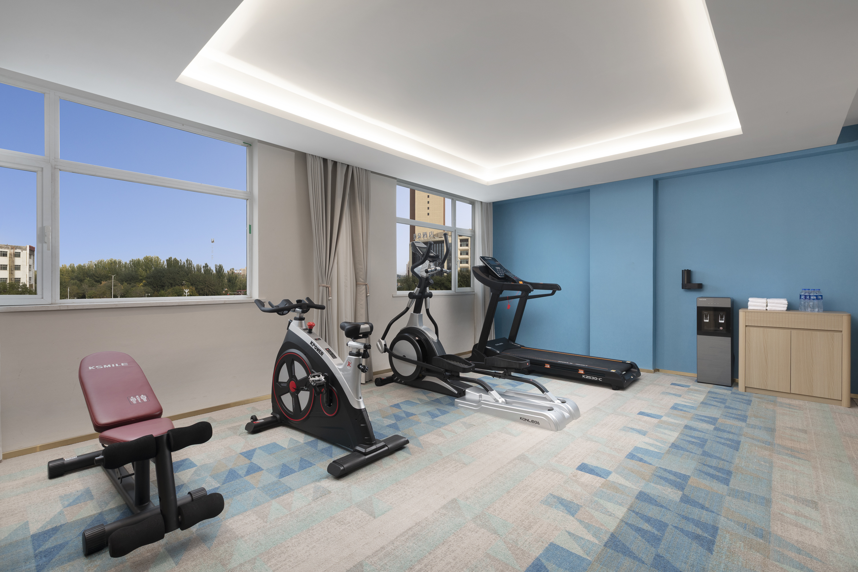 Fitness room at Days Inn by Wyndham Yinchuan East Jiefang Road in Yinchuan, Other than US/Canada