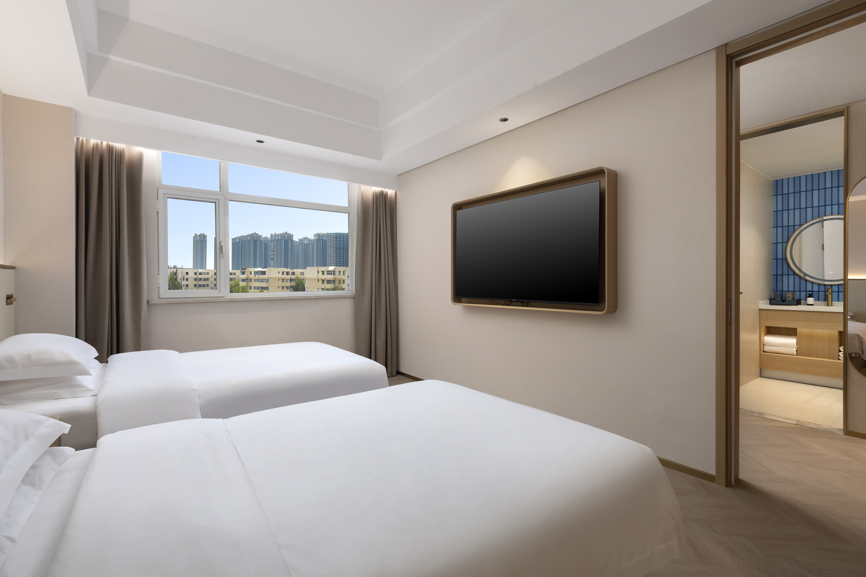 Guest room at the Days Inn by Wyndham Yinchuan East Jiefang Road in Yinchuan, Other than US/Canada