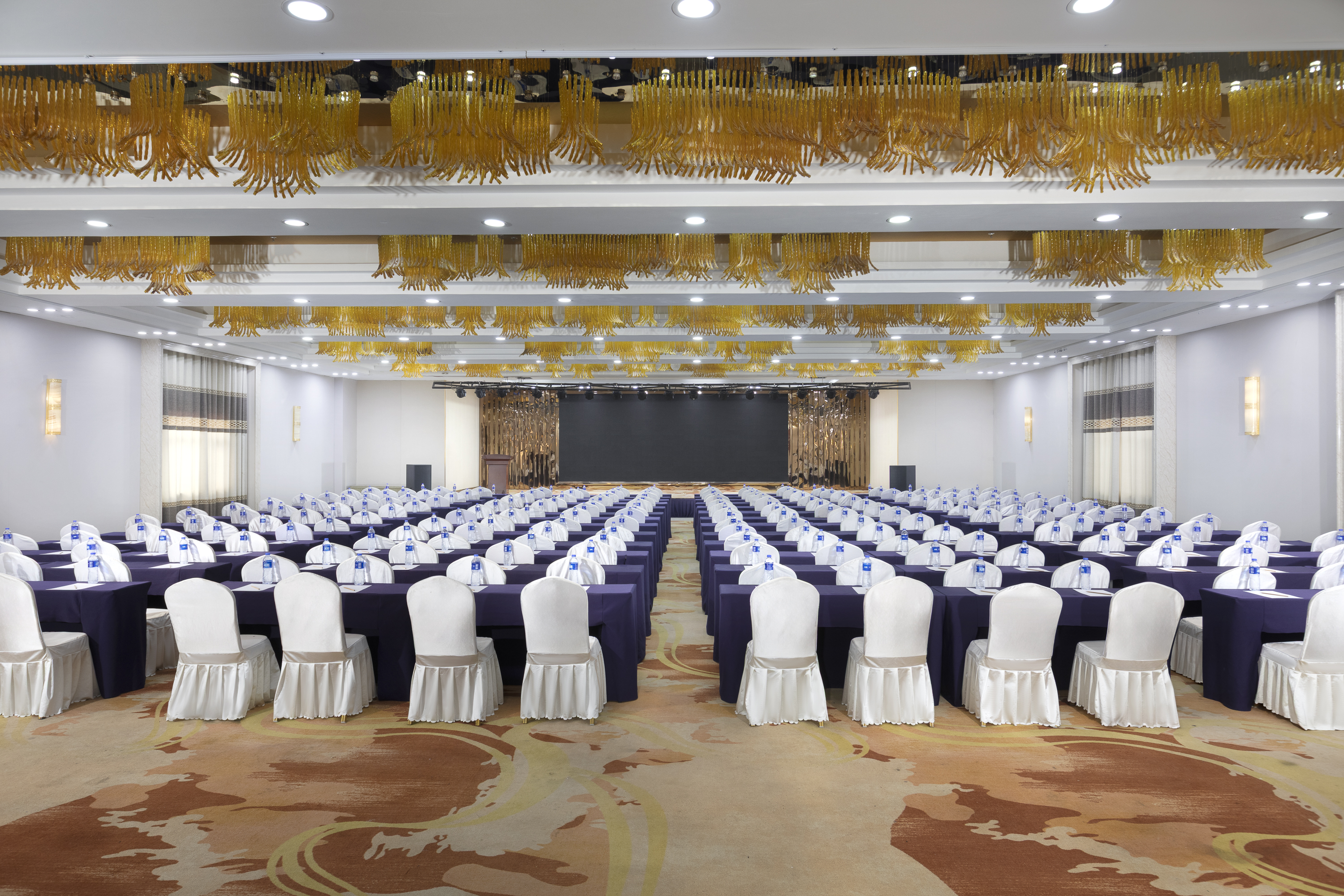 Meeting room at Days Inn by Wyndham Yinchuan East Jiefang Road in Yinchuan, Other than US/Canada