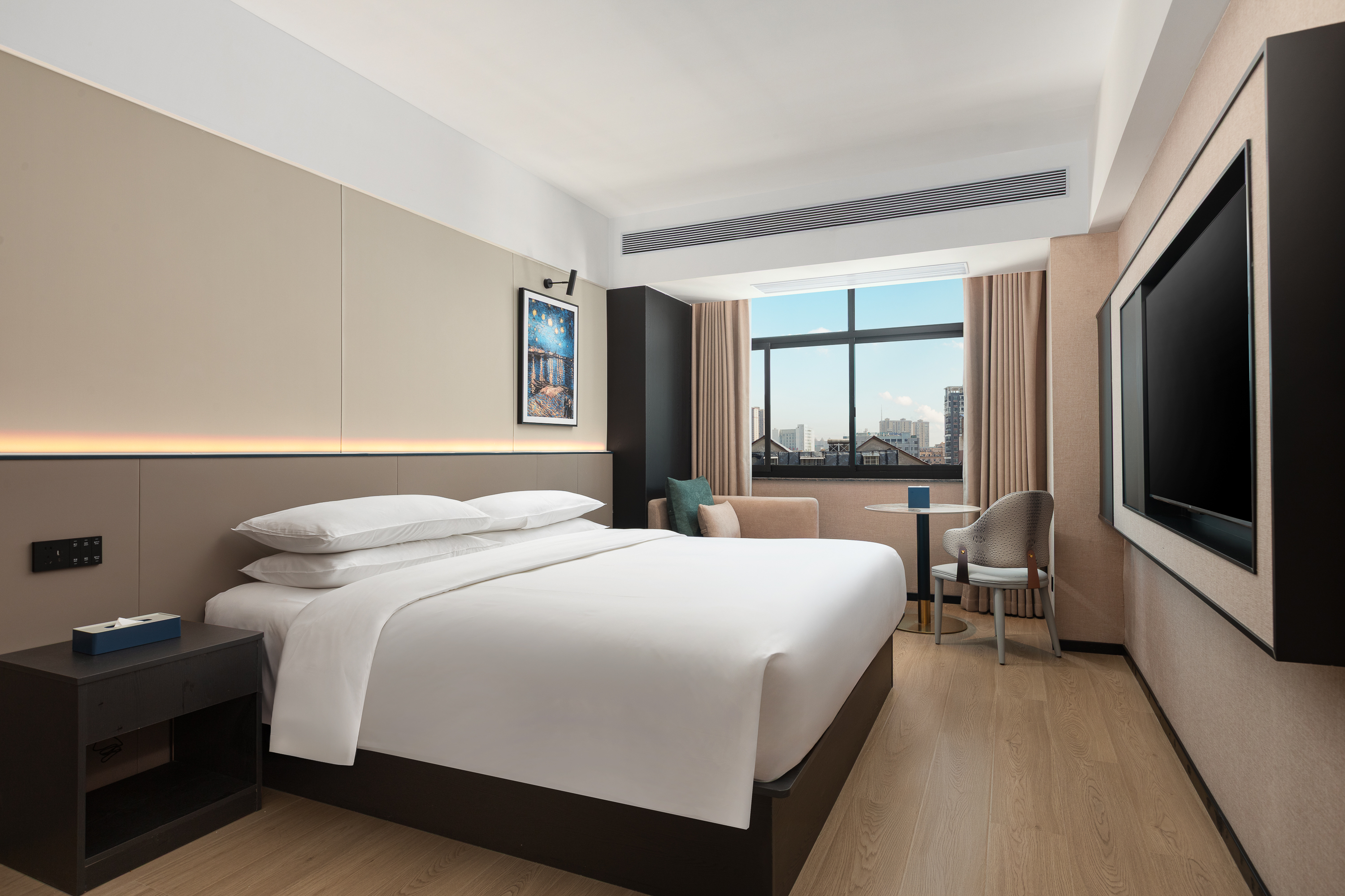 Guest room at the Days Inn by Wyndham Yueyang Train Station in Yueyang, Other than US/Canada