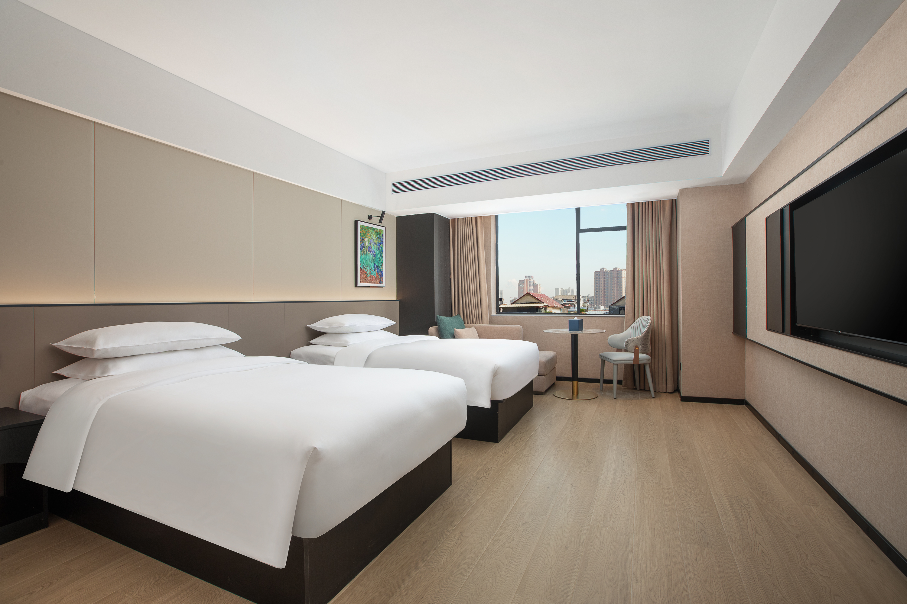 Guest room at the Days Inn by Wyndham Yueyang Train Station in Yueyang, Other than US/Canada