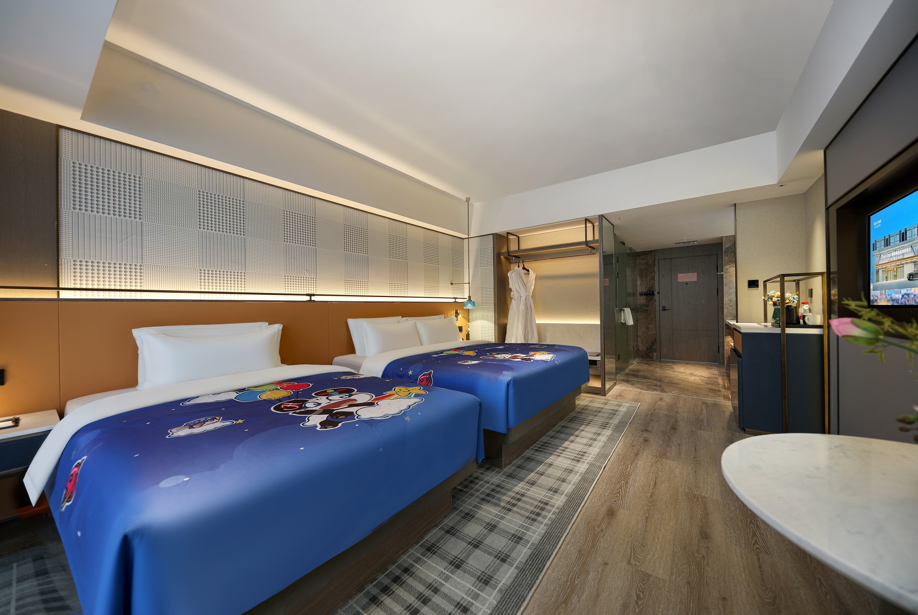 Guest room at the Days Inn by Wyndham Zhengzhou Xinzheng Airport in Zhengzhou, Other than US/Canada