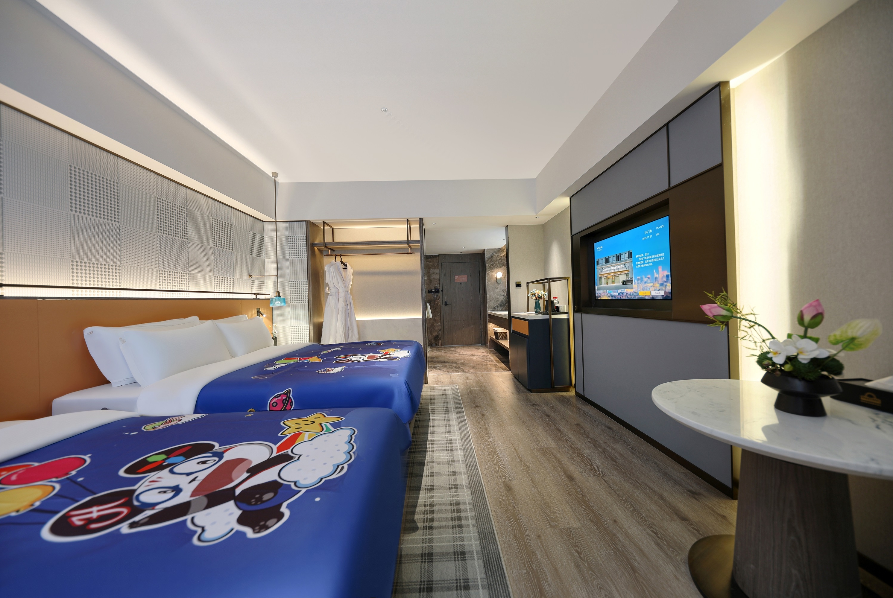 Guest room at the Days Inn by Wyndham Zhengzhou Xinzheng Airport in Zhengzhou, Other than US/Canada