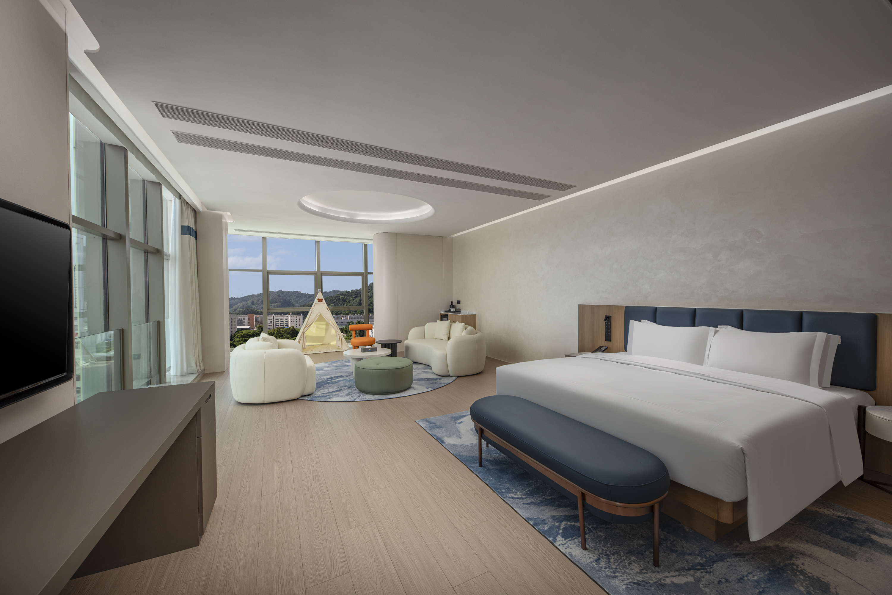 Guest room at the Days Hotel by Wyndham Zhuhai Jinwan in Zhuhai, Other than US/Canada