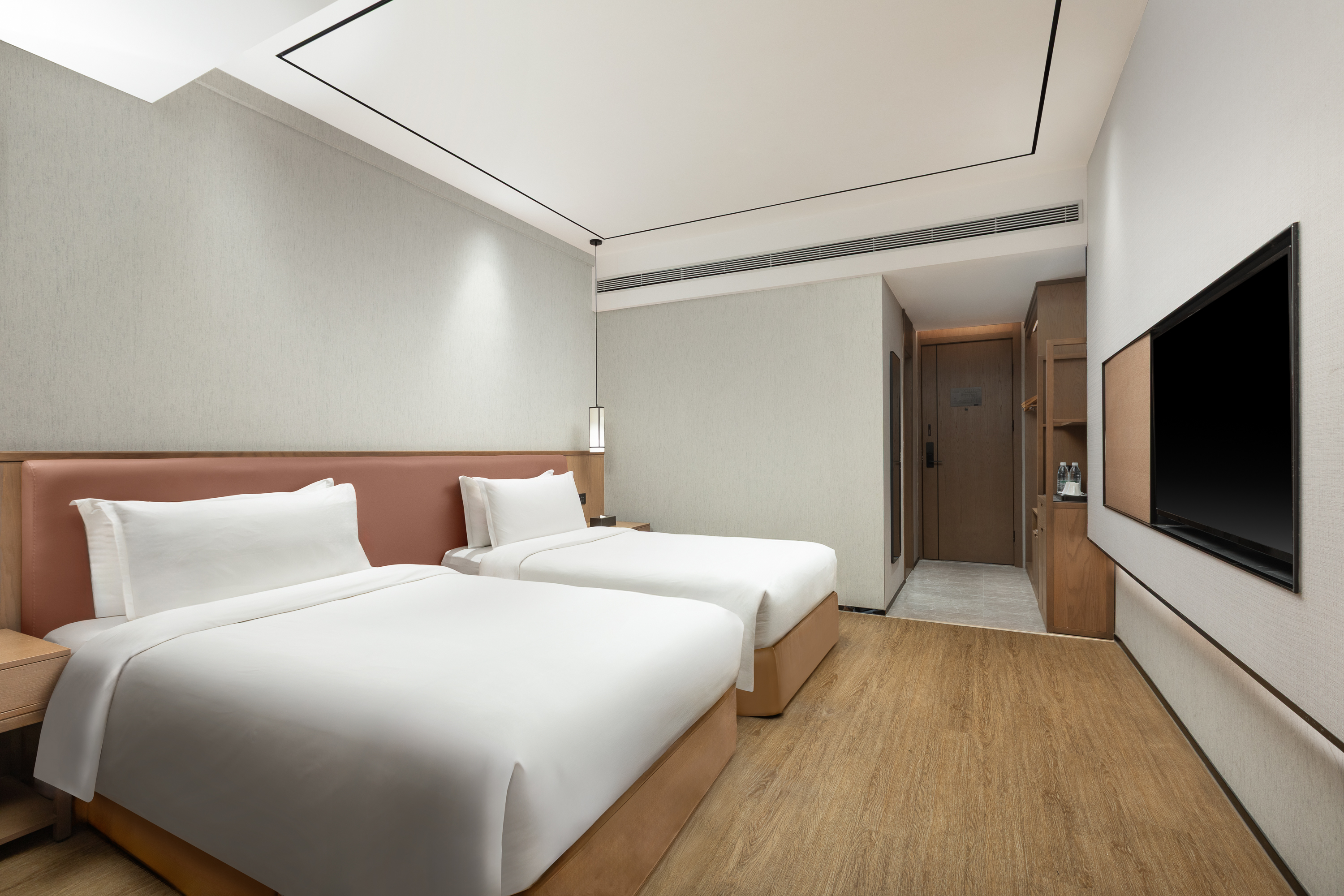 Guest room at the Days Inn by Wyndham Qinglv North Road in Zhuhai, Other than US/Canada