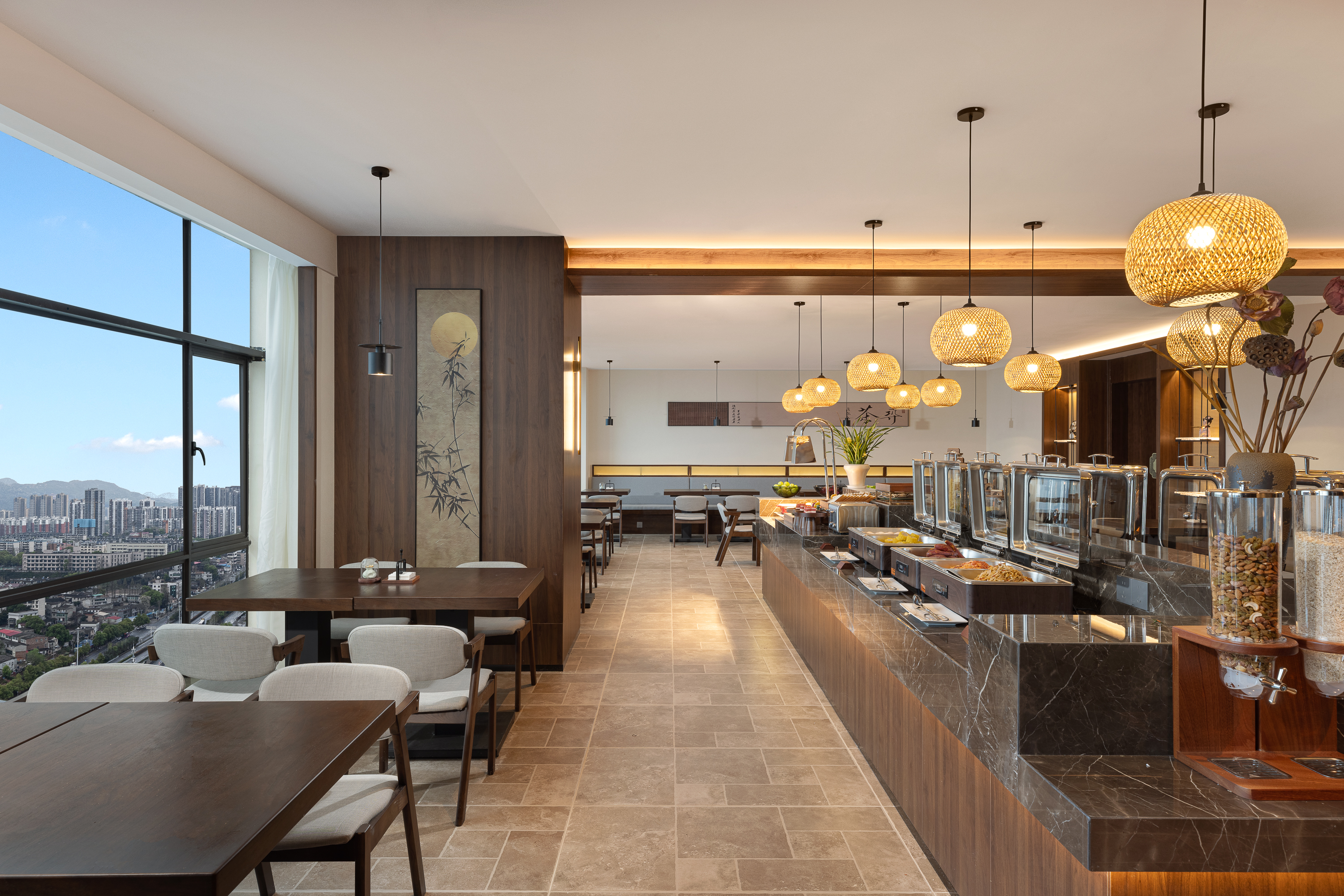 Days Hotel by Wyndham Zhuzhou Shifeng restaurant breakfast area with seating in Zhuzhou, Other than US/Canada