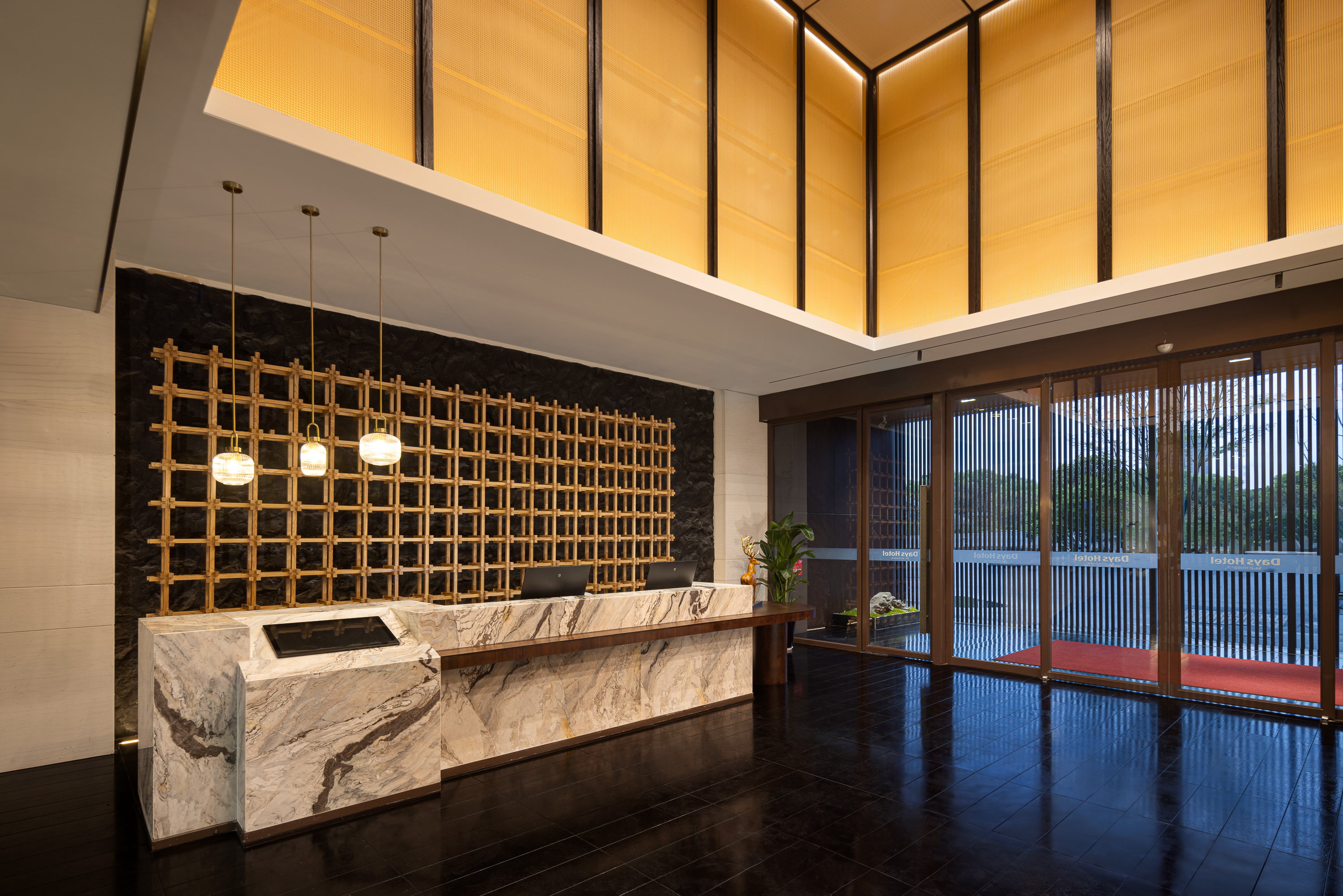 Days Hotel by Wyndham Zhuzhou Shifeng reception in Zhuzhou, Other than US/Canada