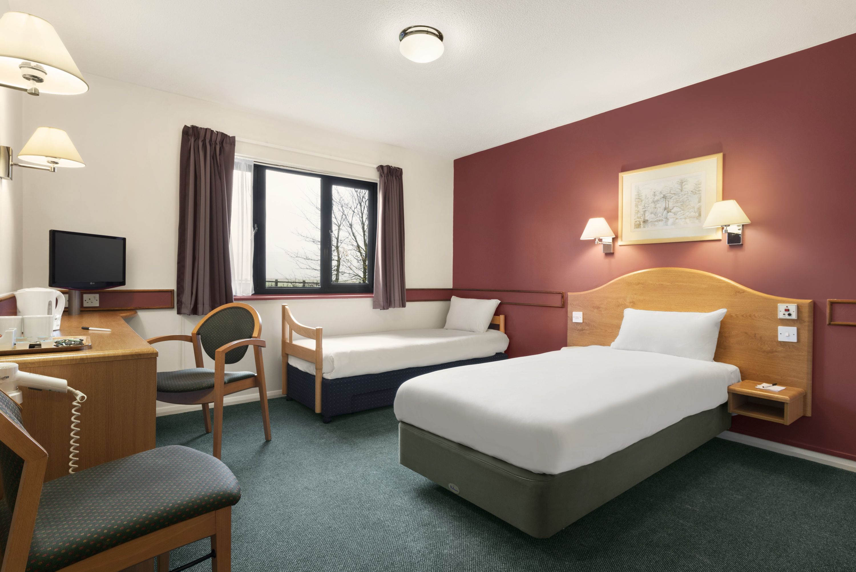 Days Inn Wyndham Abington M74 Lanarkshire  Hotels