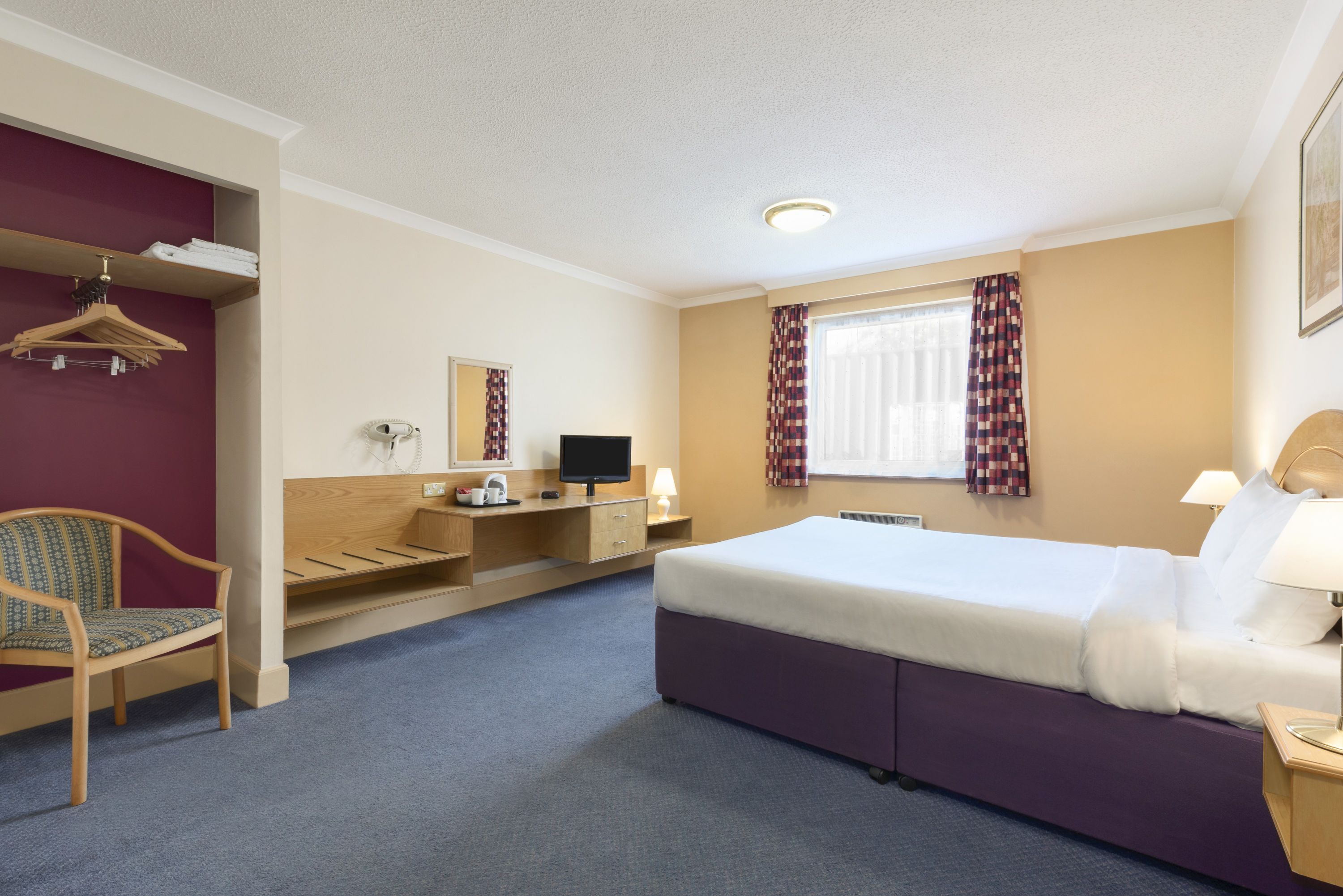 Guest room at the Days Inn by Wyndham Watford Gap in Northampton, Other than US/Canada