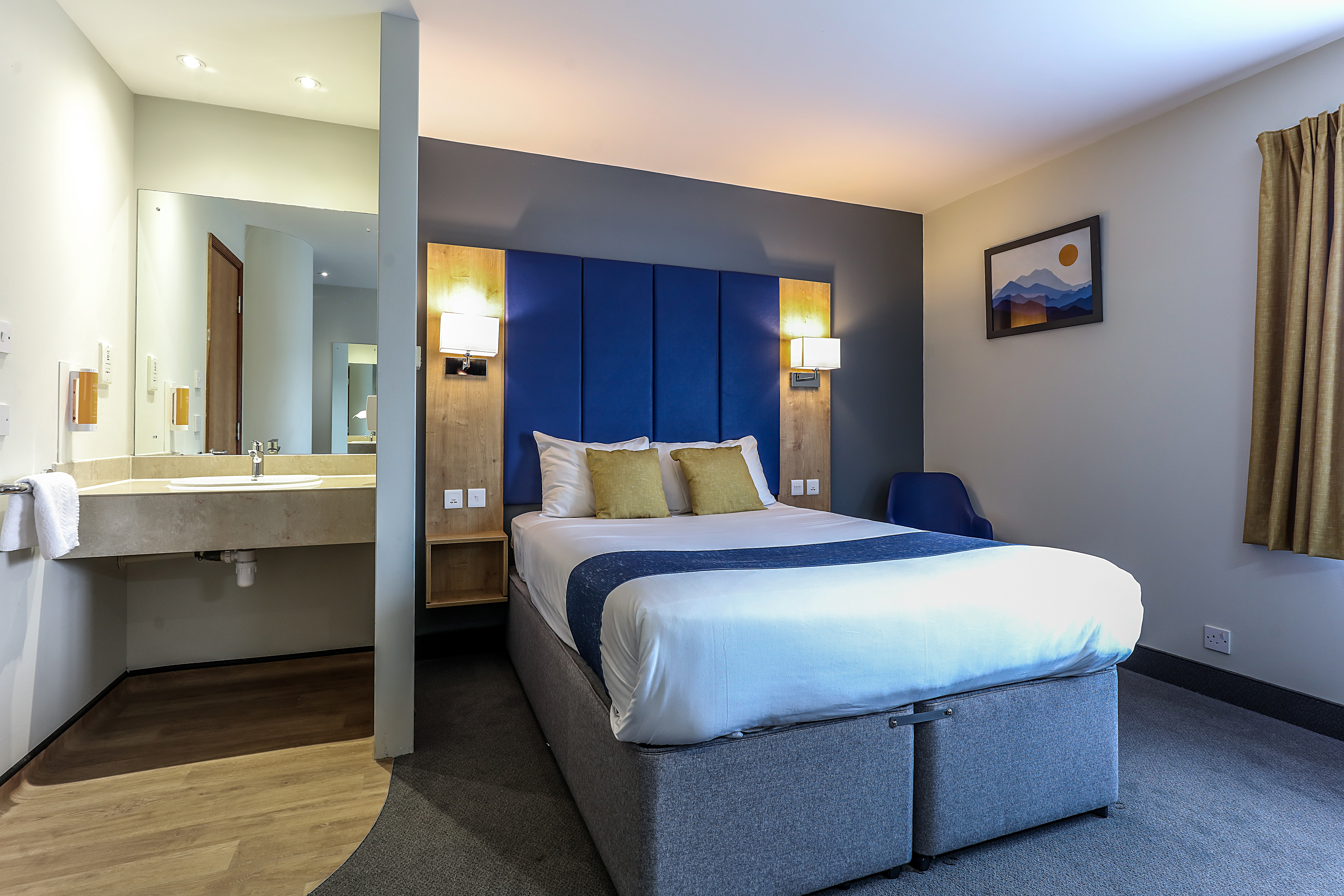 Guest room at the Days Inn by Wyndham Peterborough in Peterborough, Other than US/Canada