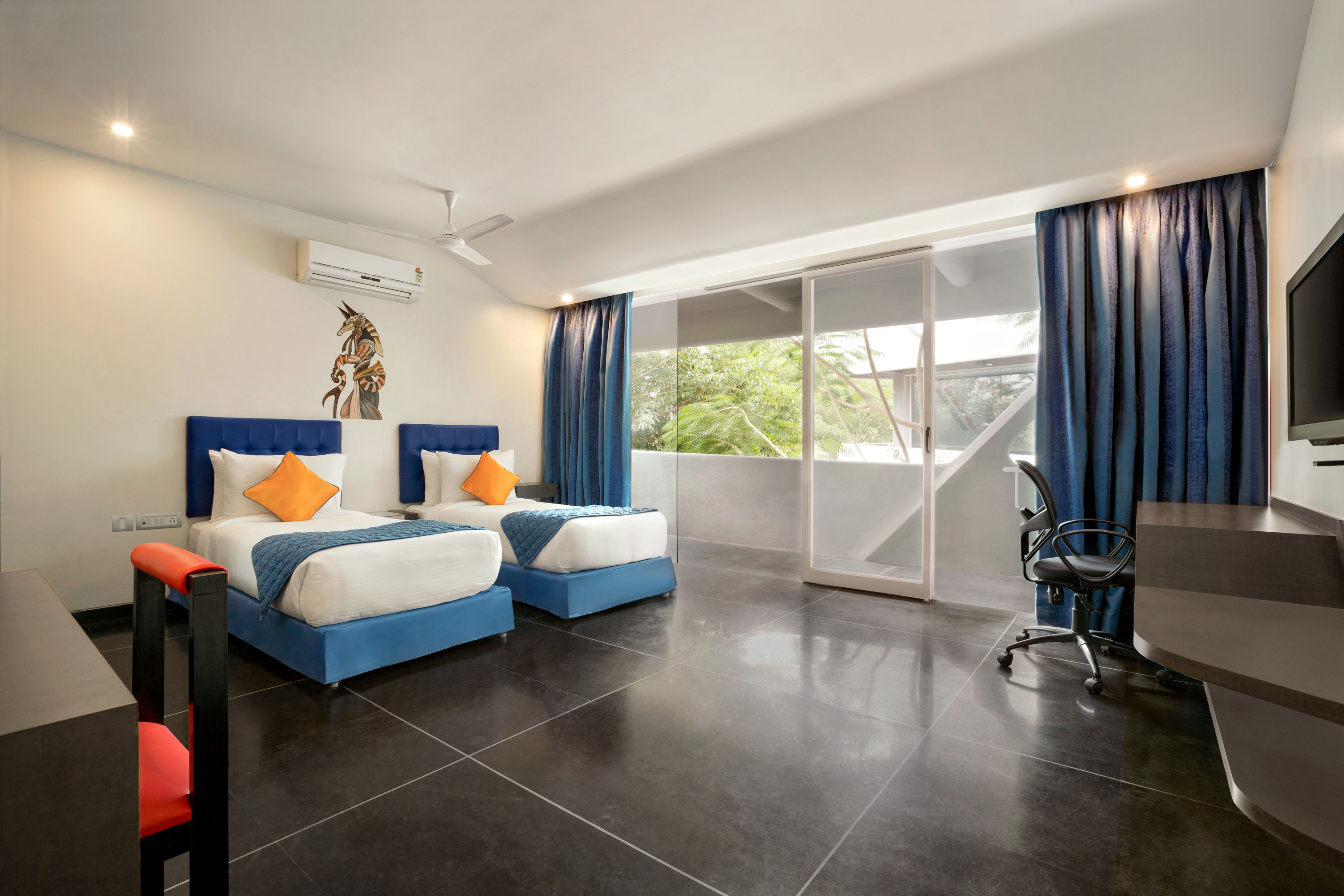 Double bed guest room at the Days Inn & Suites by Wyndham Bengaluru Whitefield in Bangalore, Other than US/Canada