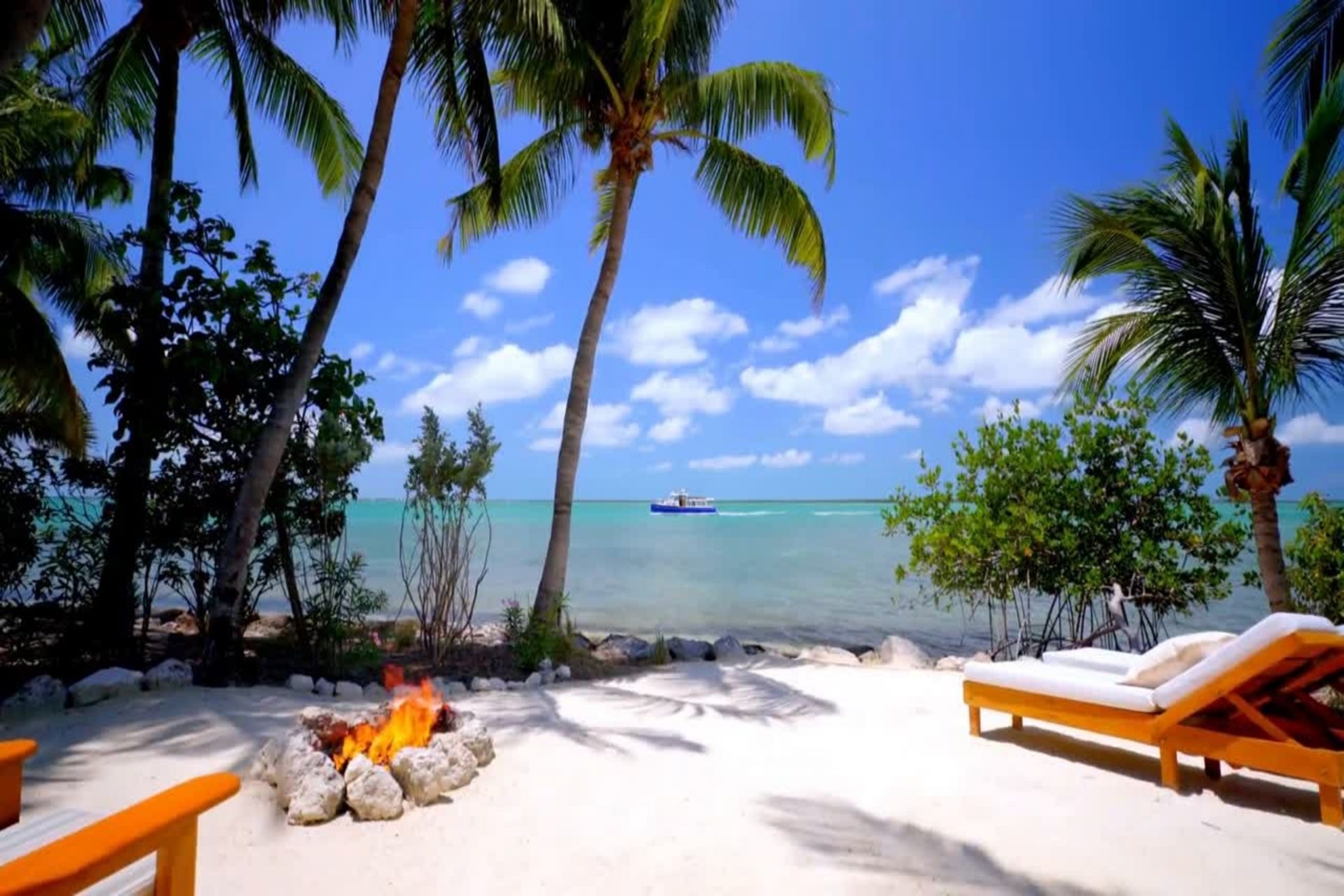 Beach near Days Hotel by Wyndham Rayong Banchang in Ban Chang, Other than US/Canada