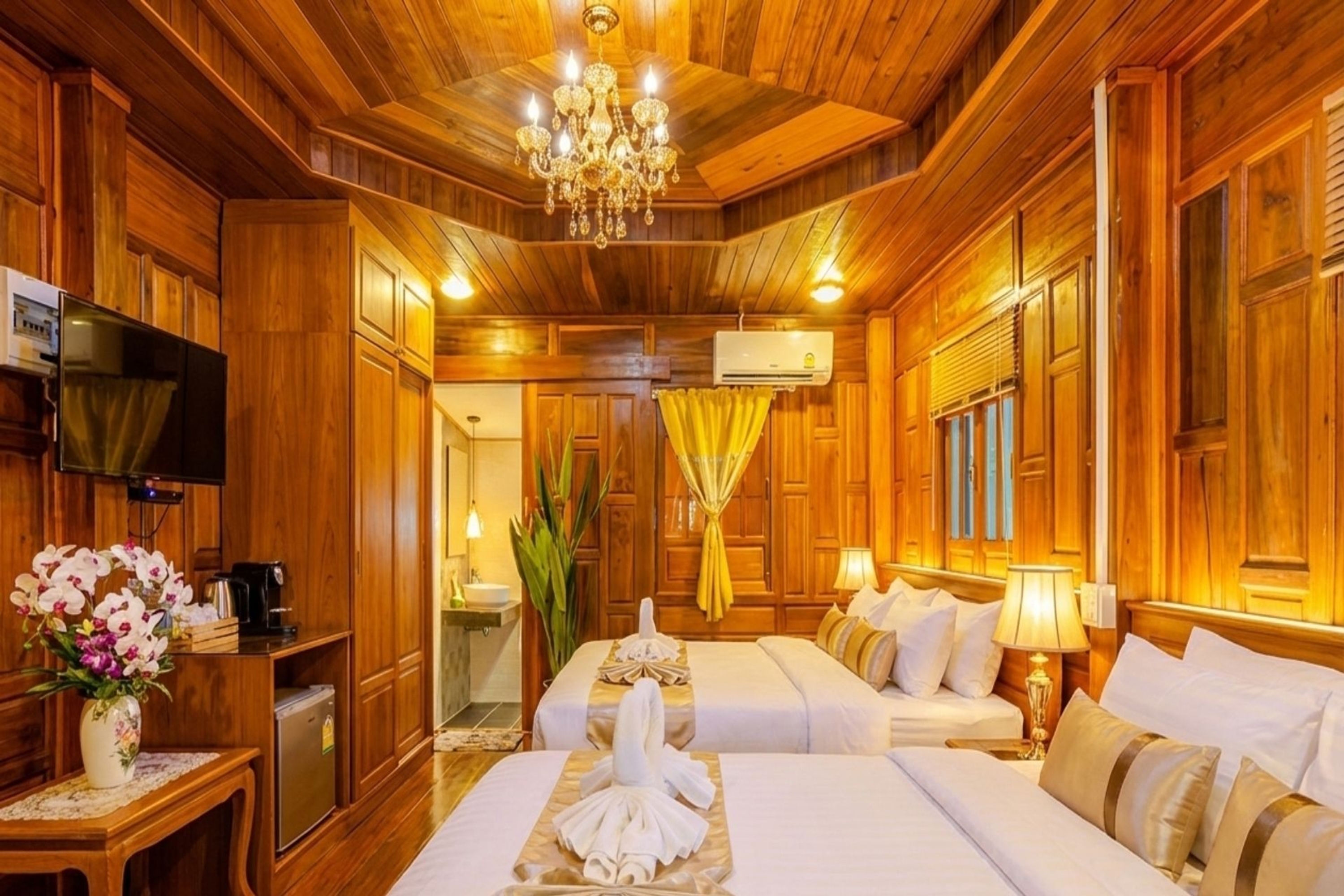 Guest room at the Days Hotel by Wyndham Rayong Banchang in Ban Chang, Other than US/Canada