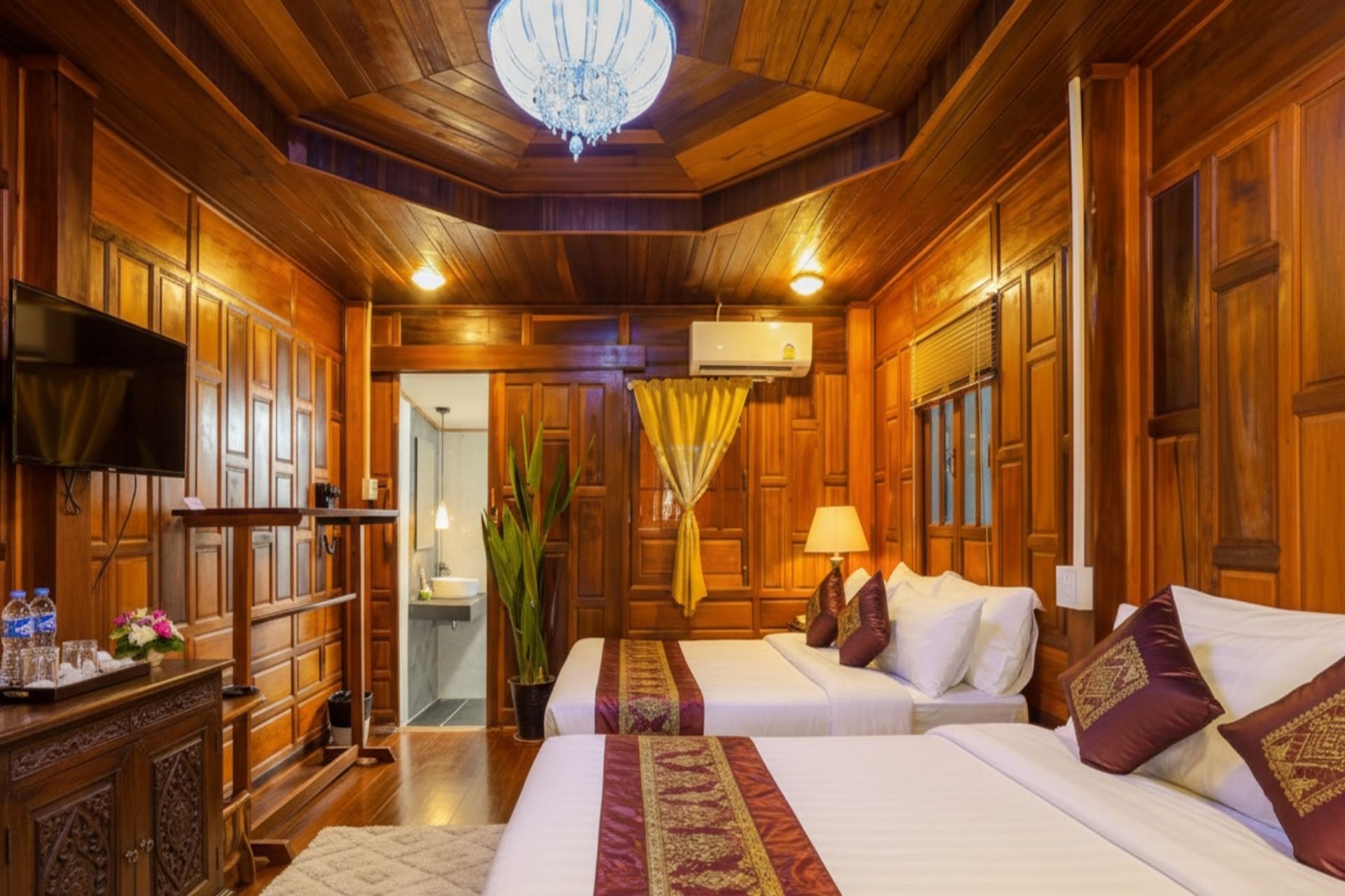Guest room at the Days Hotel by Wyndham Rayong Banchang in Ban Chang, Other than US/Canada