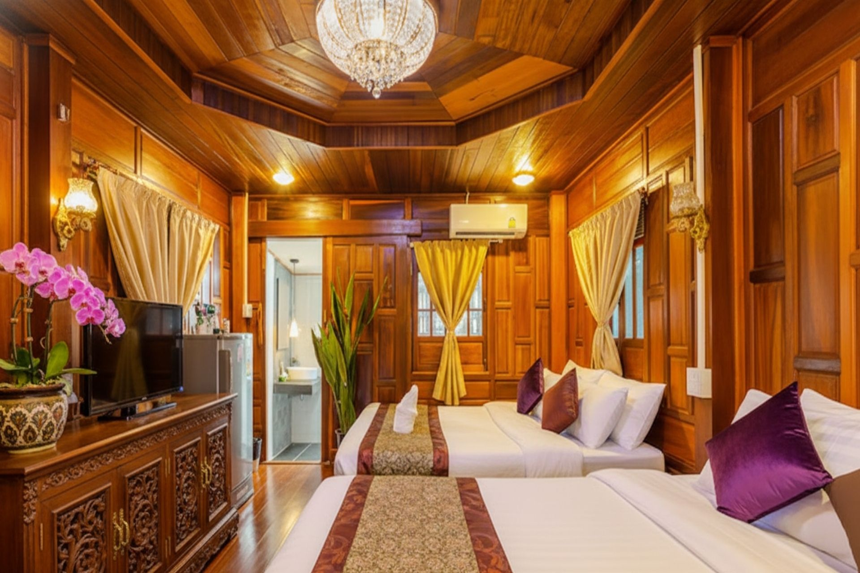 Guest room at the Days Hotel by Wyndham Rayong Banchang in Ban Chang, Other than US/Canada