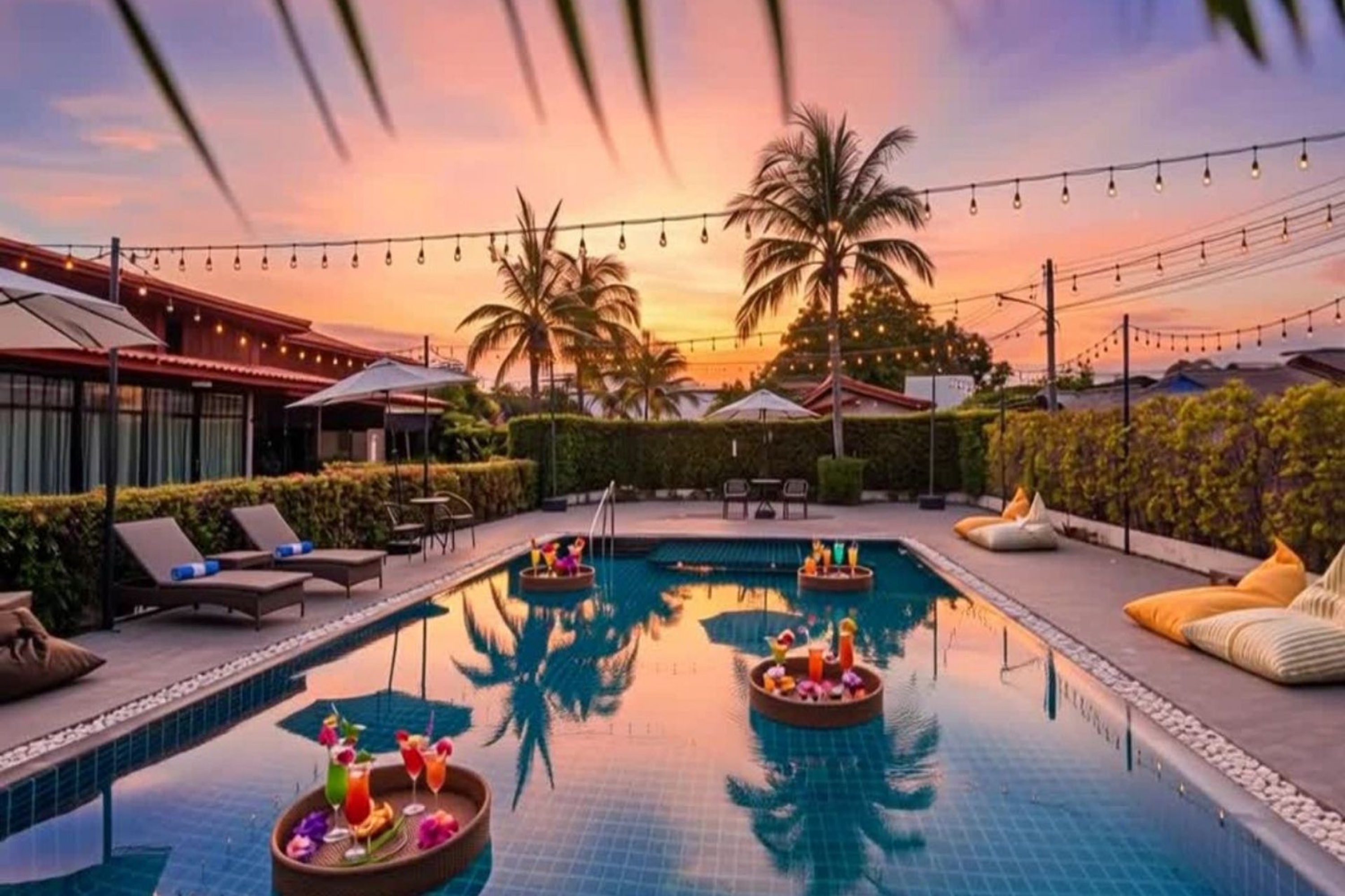 Pool at the Days Hotel by Wyndham Rayong Banchang in Ban Chang, Other than US/Canada