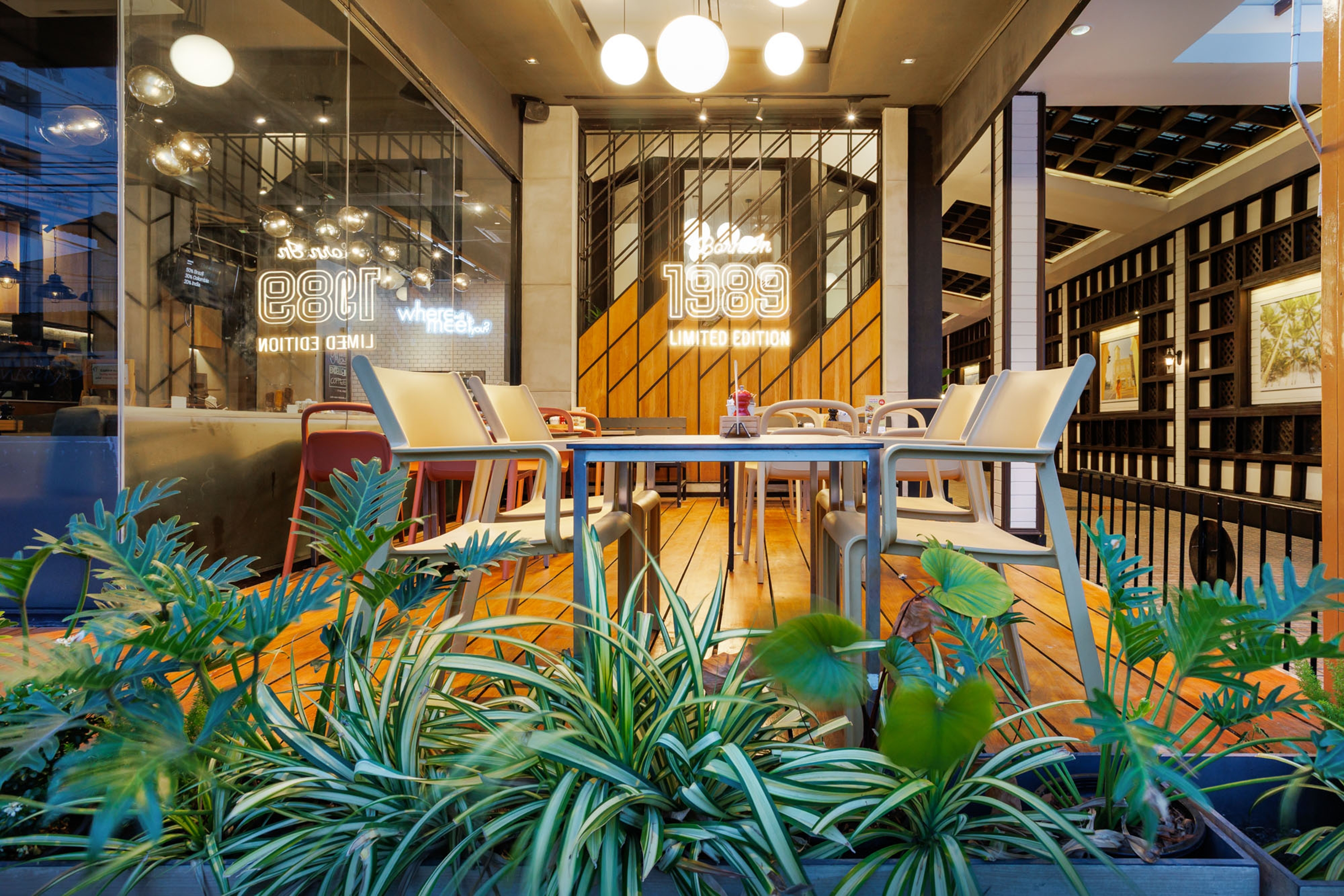 Days Inn by Wyndham Patong Beach Phuket restaurant breakfast area with seating in Phuket, Other than US/Canada