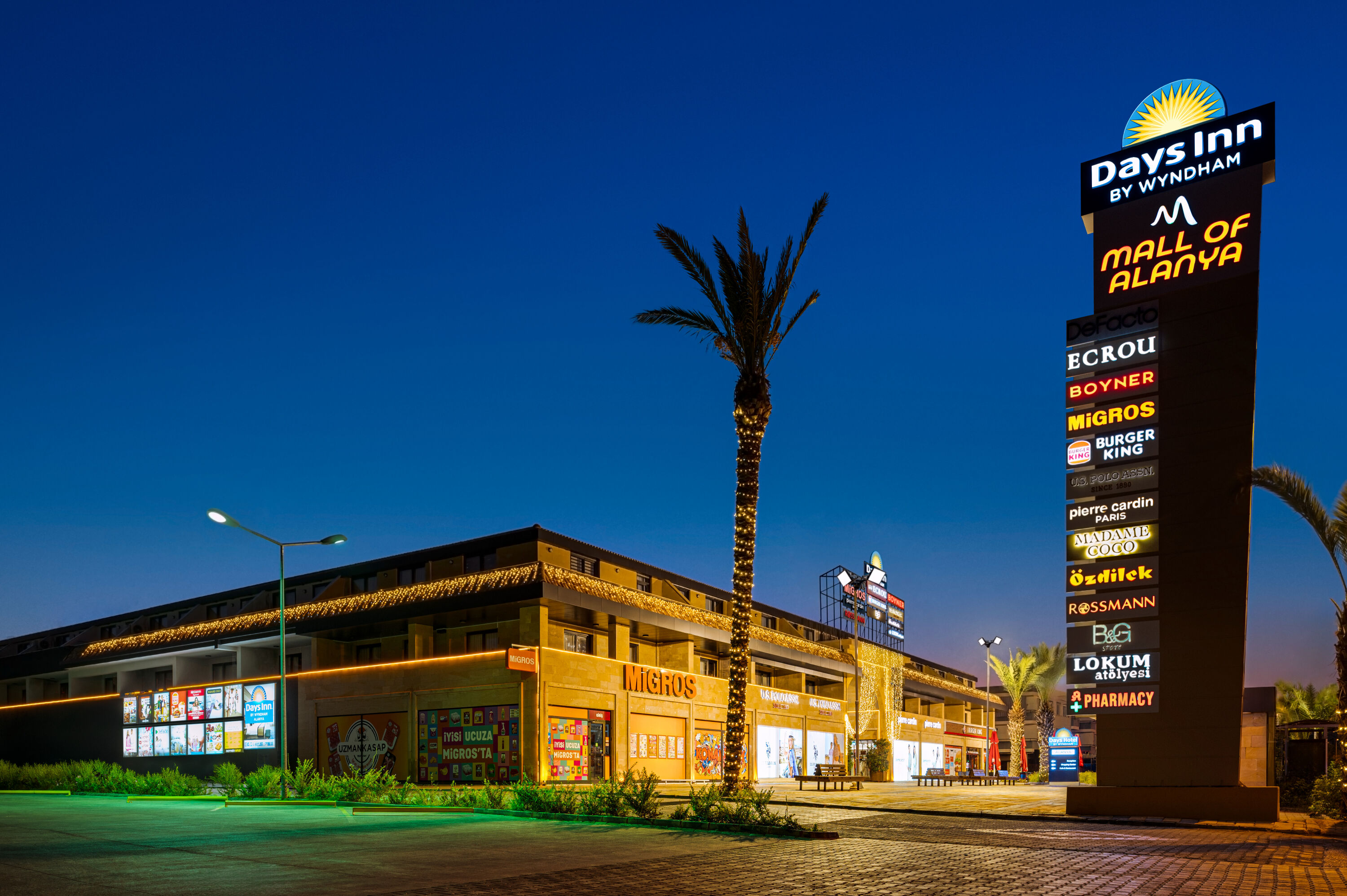 Exterior of Days Inn by Wyndham Alanya hotel in Antalya, Other than US/Canada