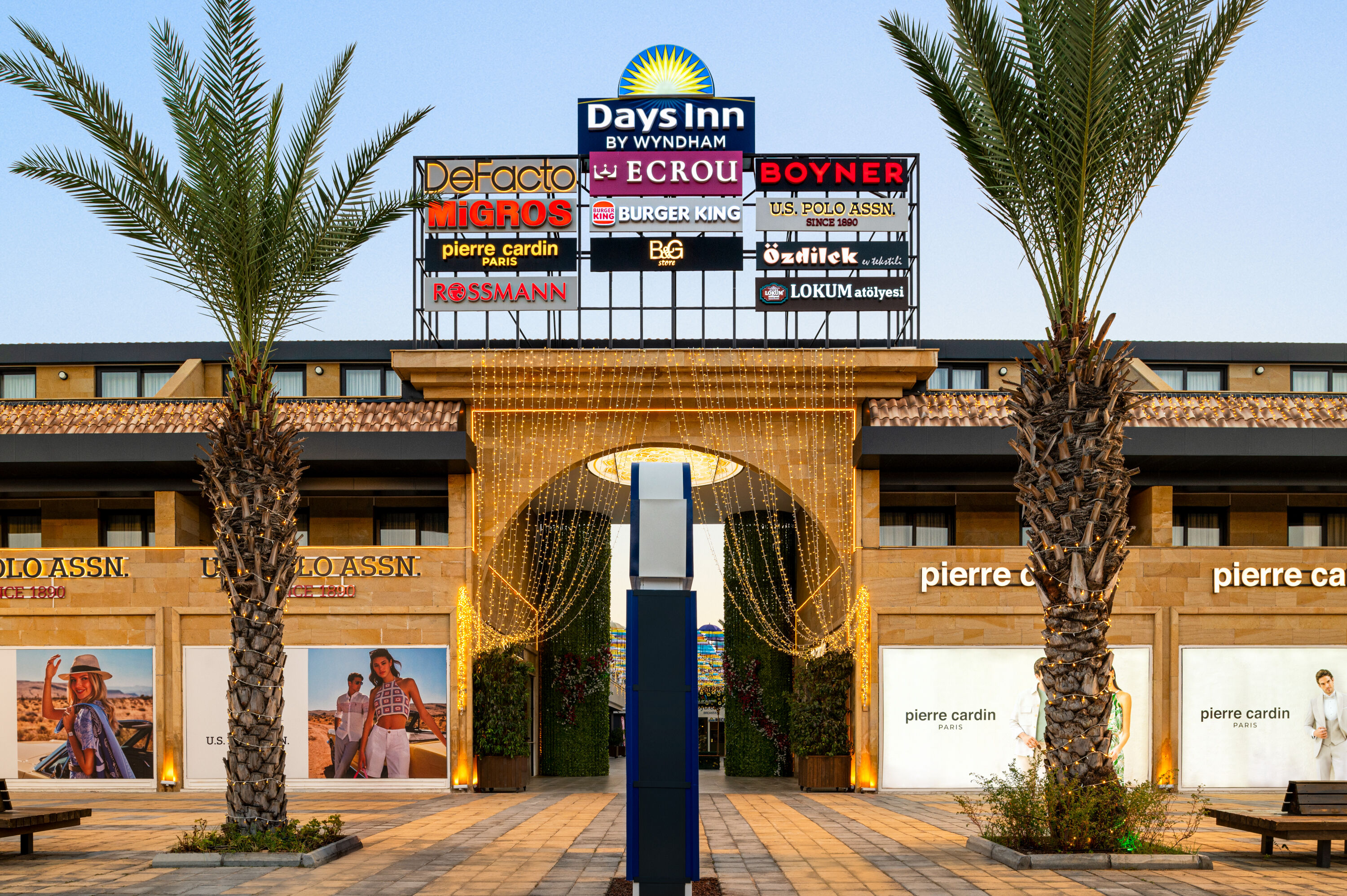 Exterior of Days Inn by Wyndham Alanya hotel in Antalya, Other than US/Canada