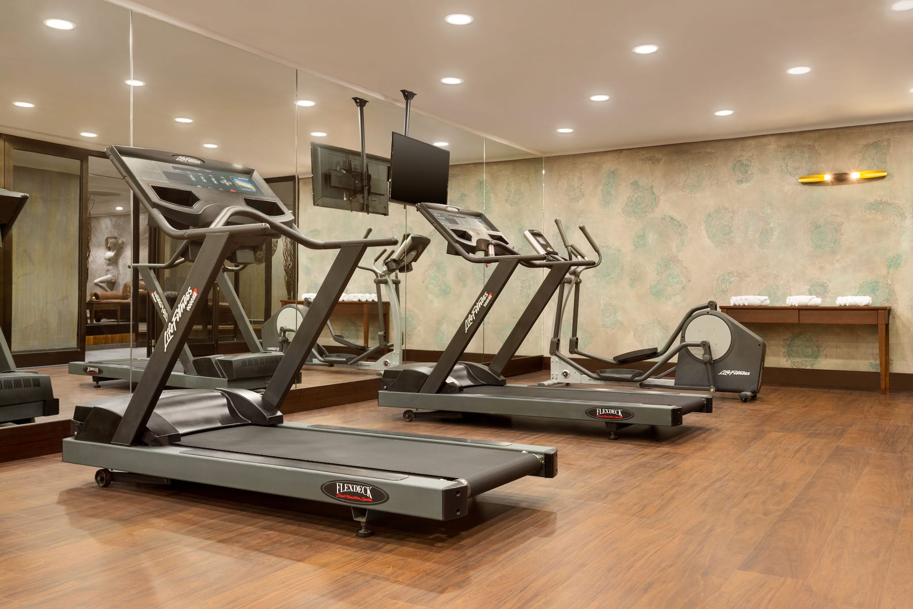 Fitness room at Days Hotel by Wyndham Istanbul Maltepe in Istanbul, Other than US/Canada