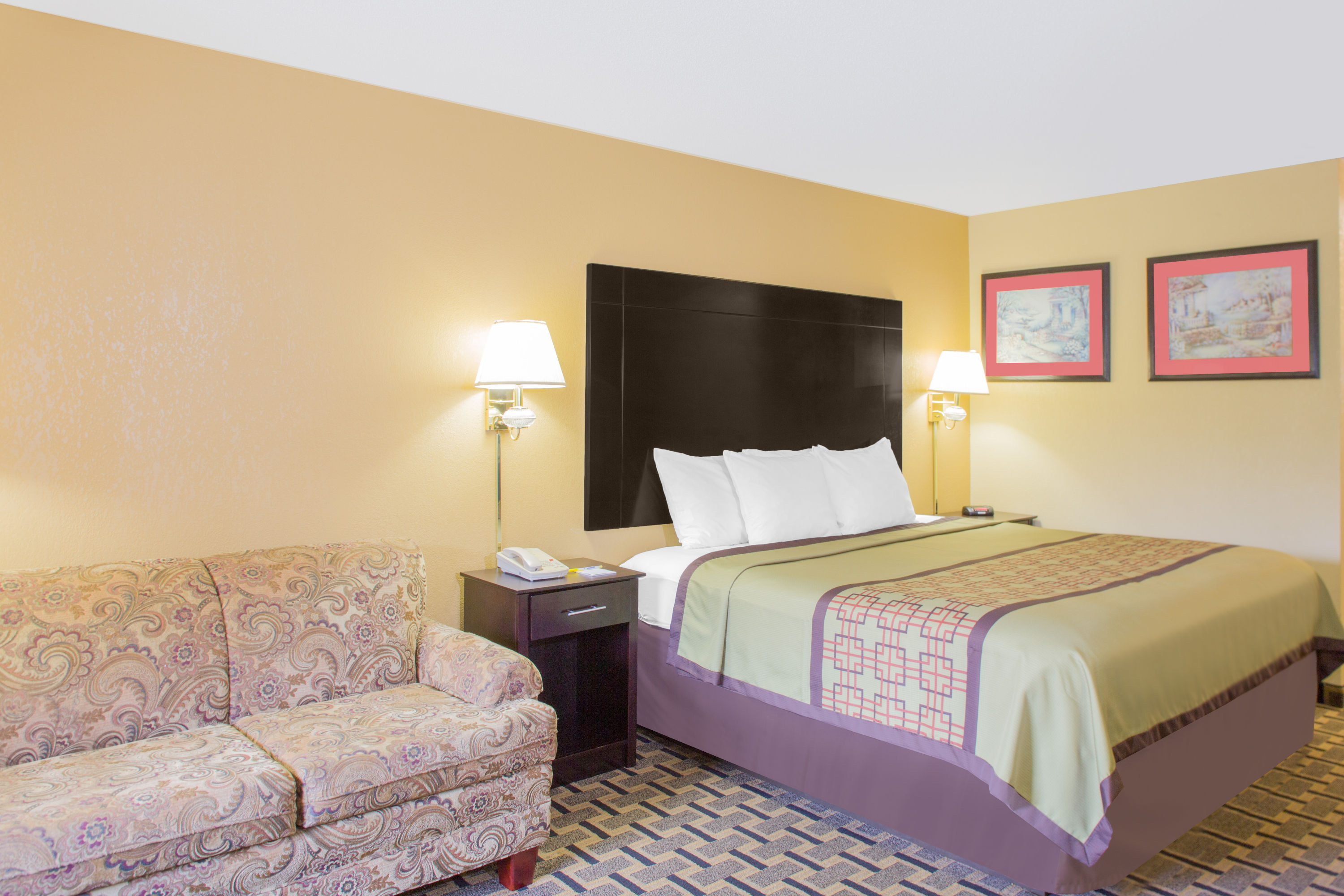 Guest room at the Days Inn by Wyndham Andalusia in Andalusia, Alabama