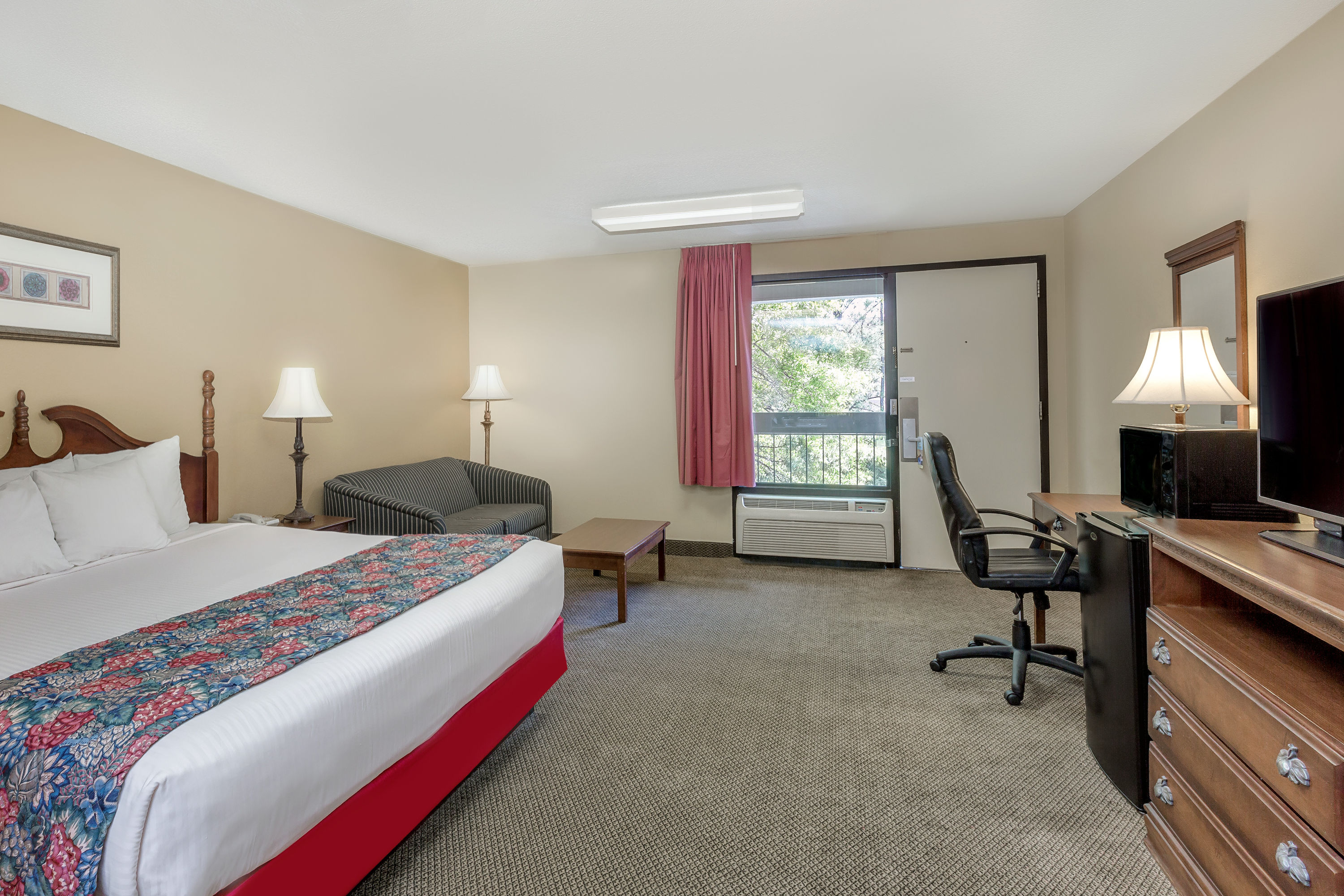 Days Inn By Wyndham Galleria Birmingham Birmingham Al
