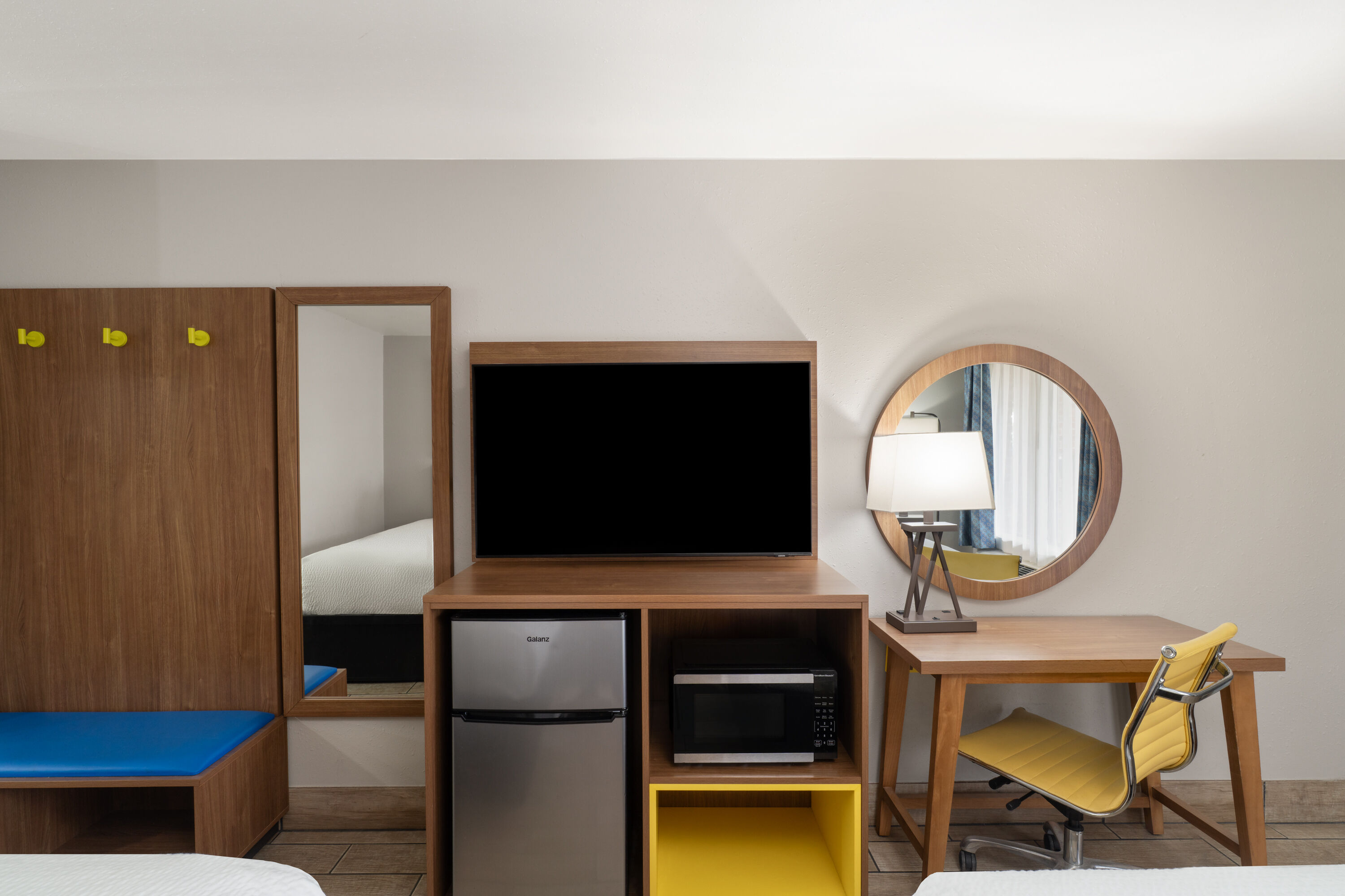 Guest room at the Days Inn by Wyndham Clanton AL in Clanton, Alabama