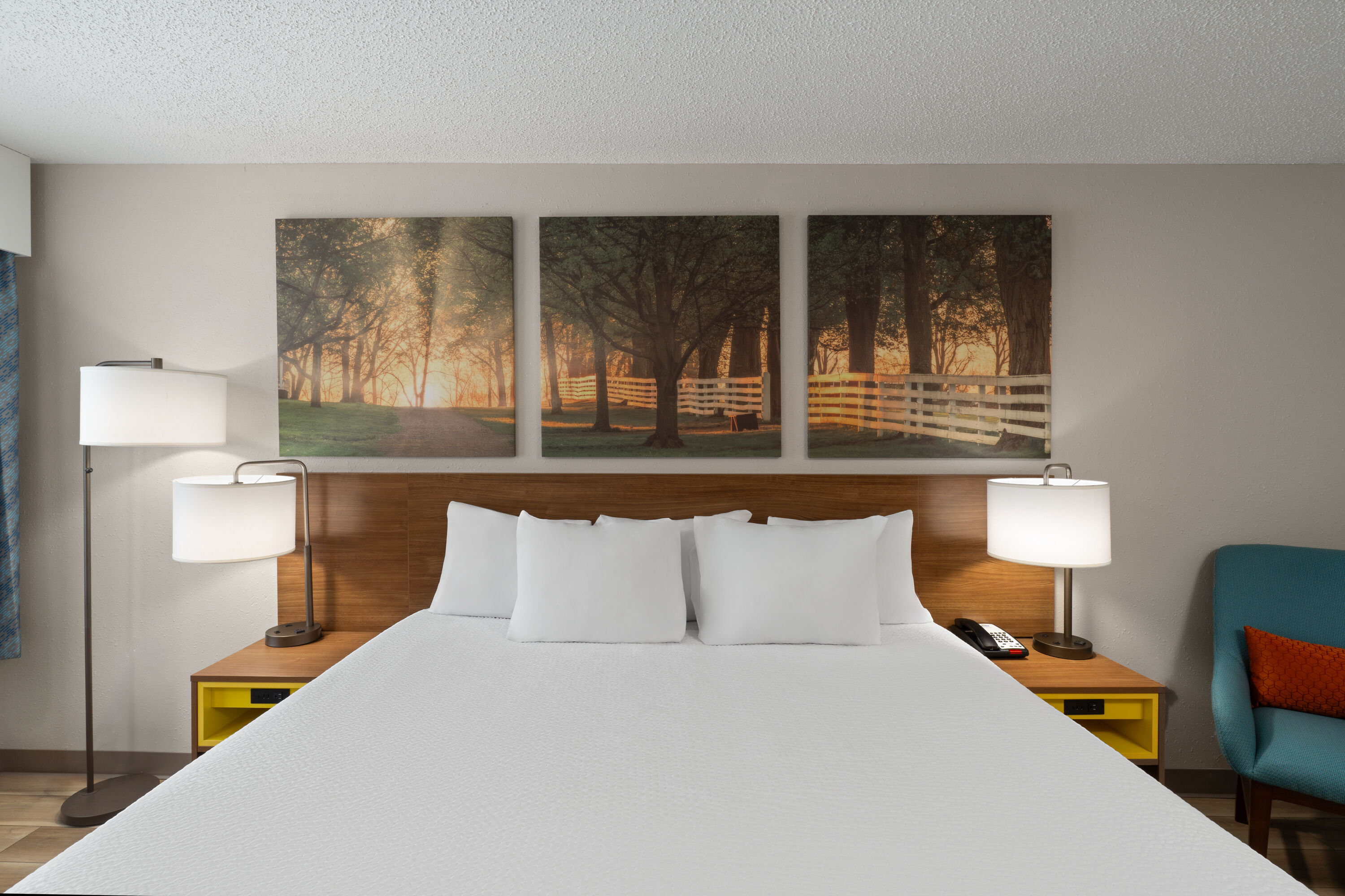 Guest room at the Days Inn by Wyndham Clanton AL in Clanton, Alabama