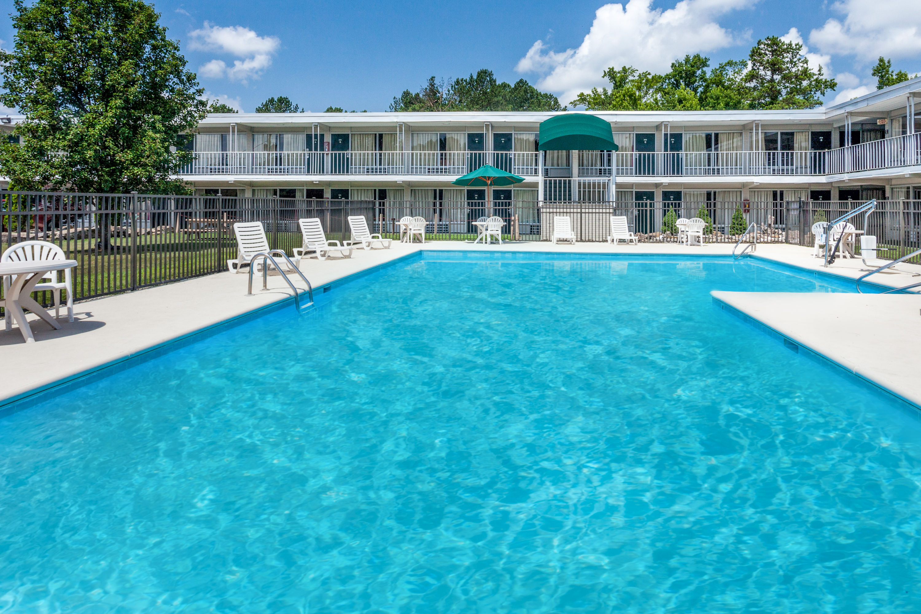 Days Inn By Wyndham Cullman Cullman Al Hotels