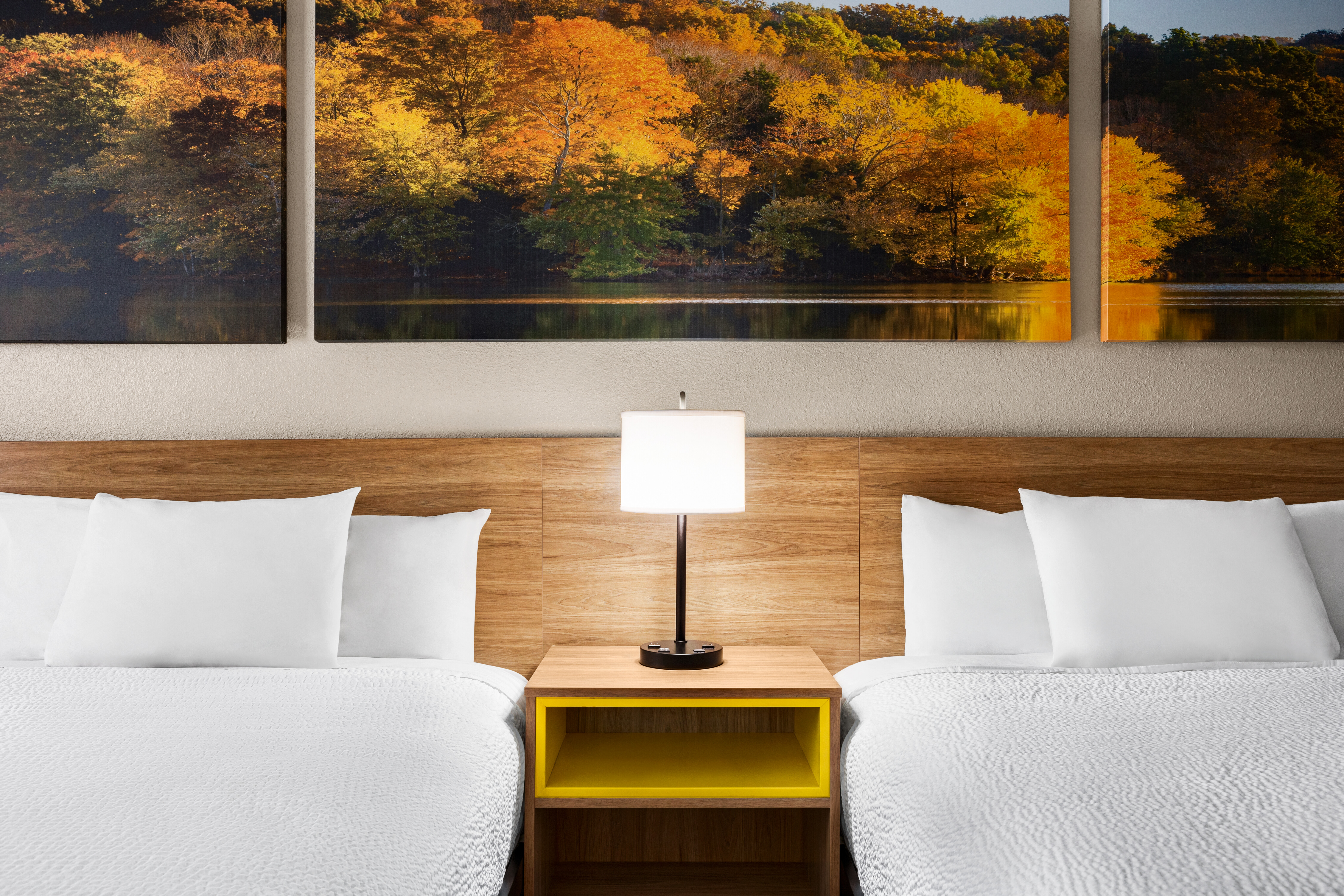 Guest room at the Days Inn by Wyndham Demopolis in Demopolis, Alabama