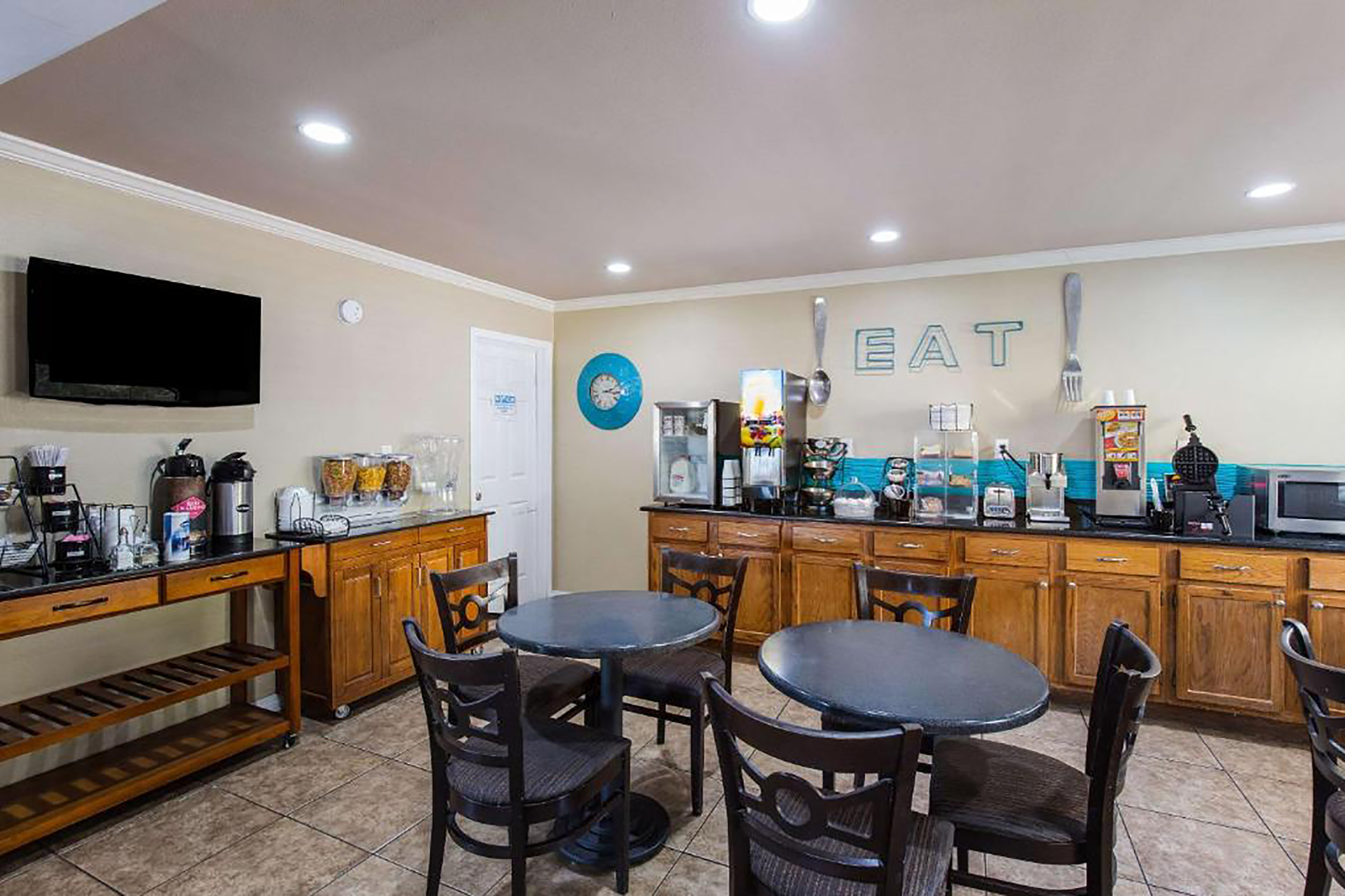 Free breakfast at Days Inn by Wyndham Foley in Foley, Alabama