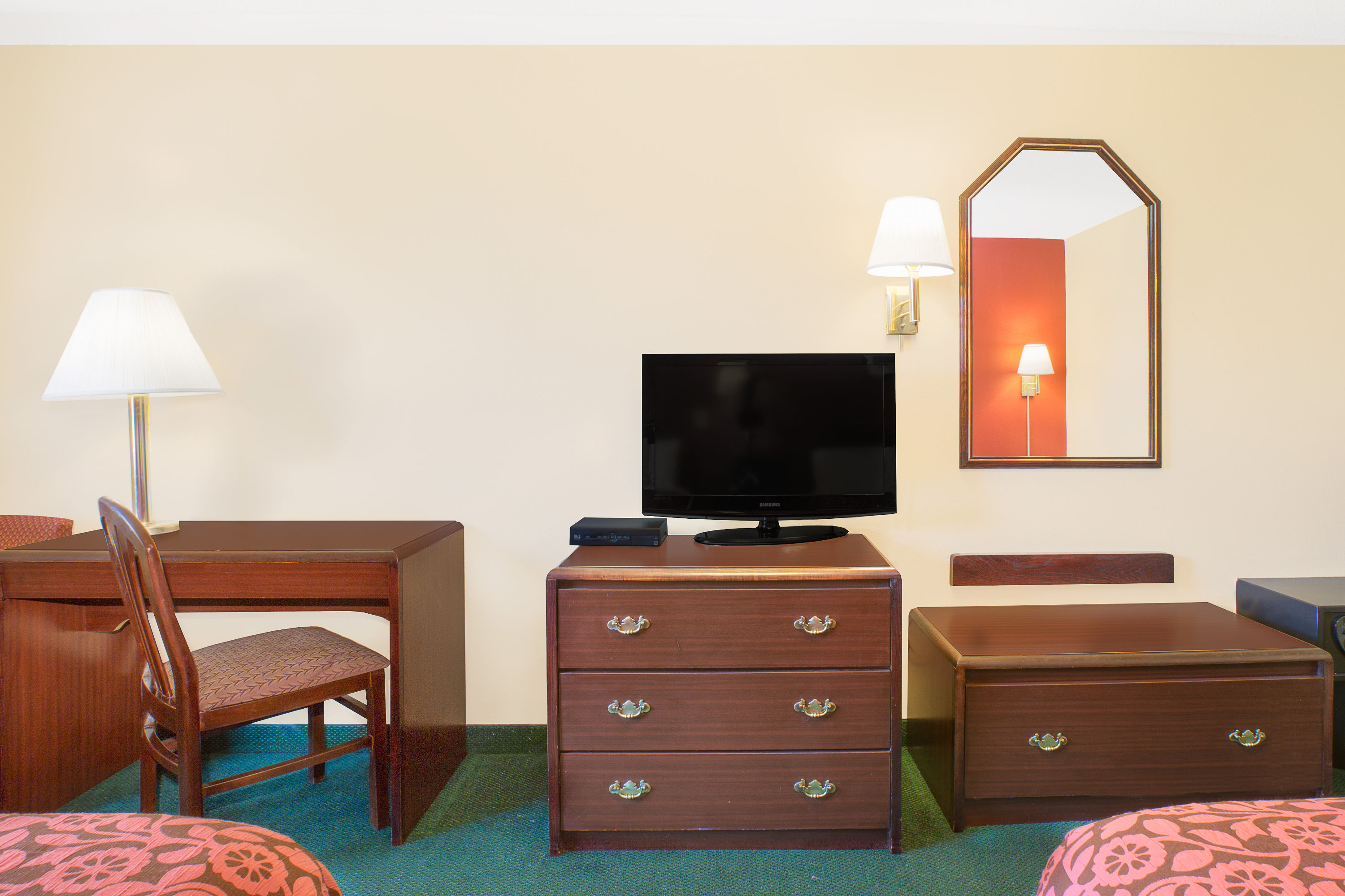 Guest room at the Days Inn by Wyndham Lincoln in Lincoln, Alabama